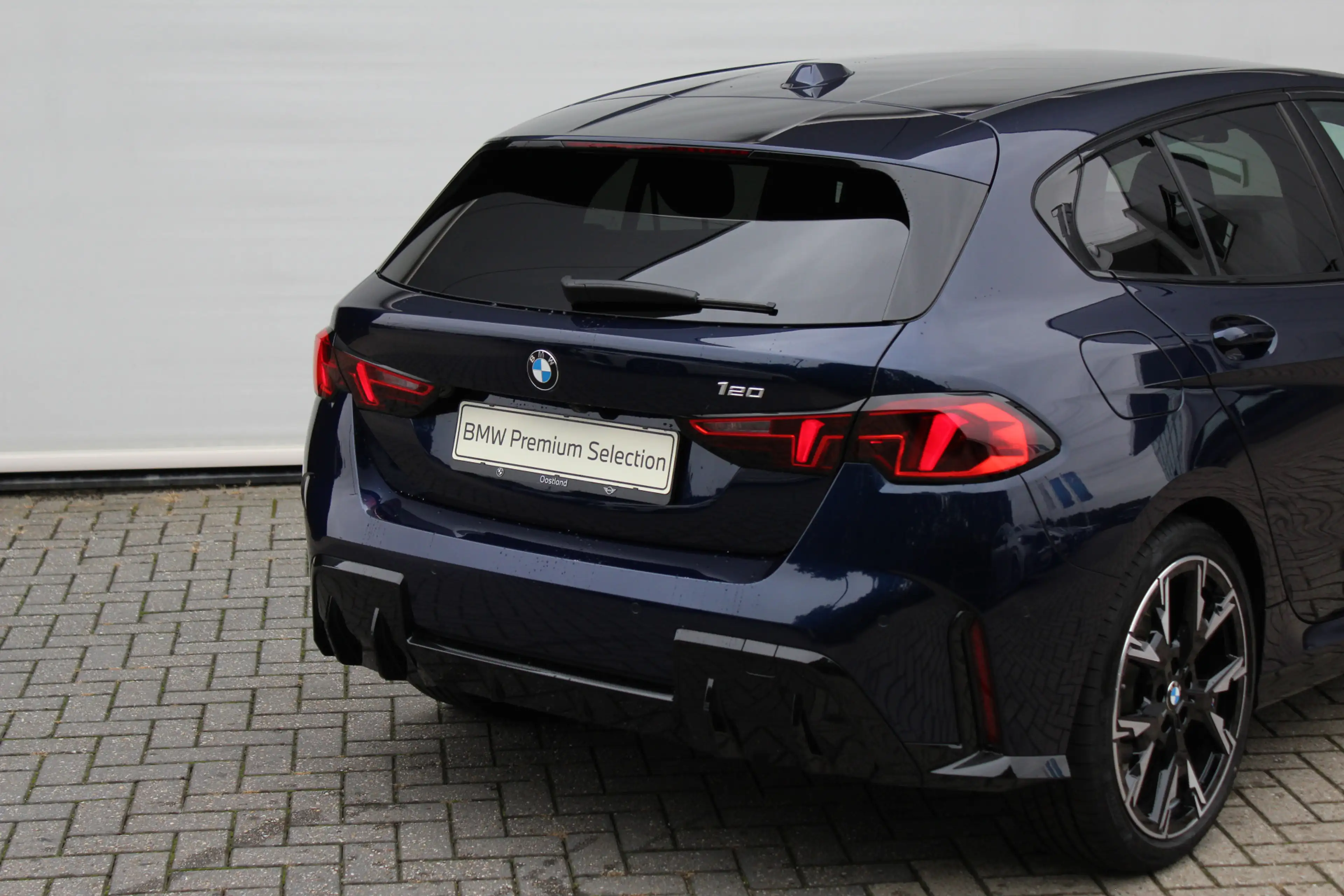 BMW 120 1 Serie M Sport Automaat / Sportstoelen / Achterui — photo 15