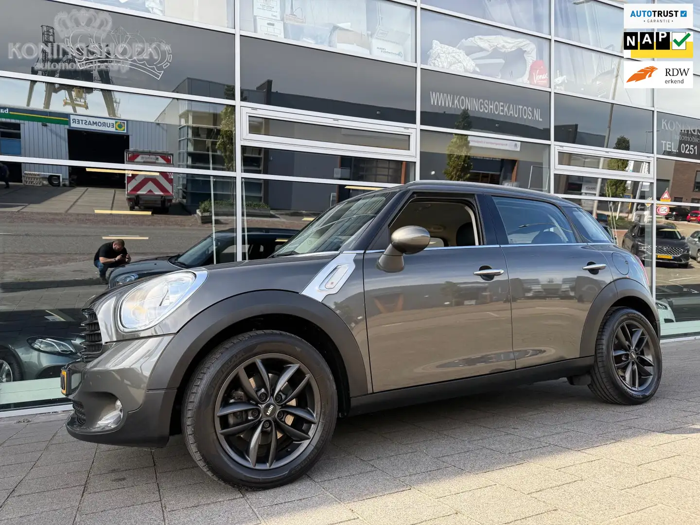 MINI One Countryman 1.6 Chili Automaat Grau - 1