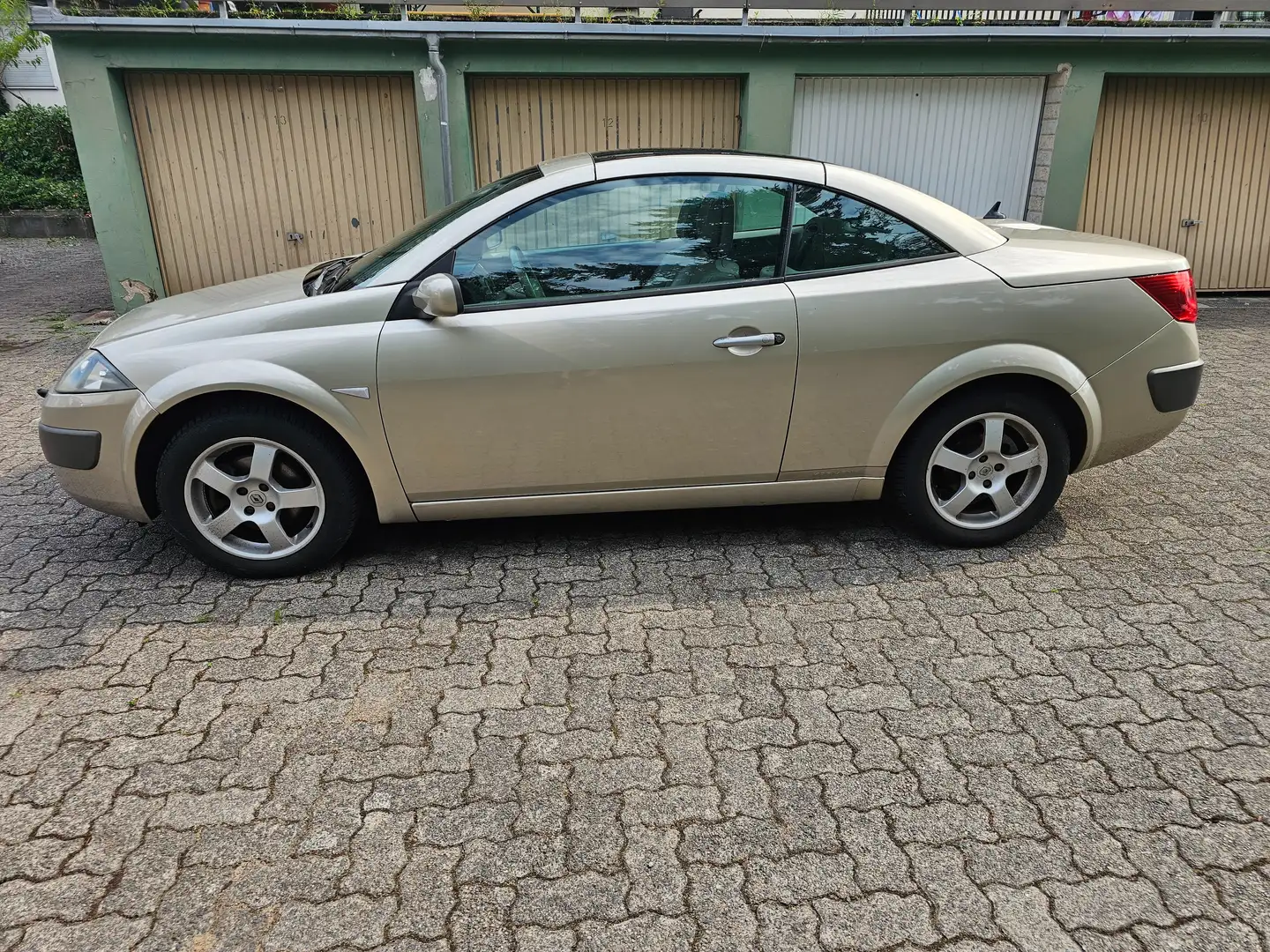 Renault Megane Megane 2.0 Coupe-Cabriolet Privilege Beige - 1