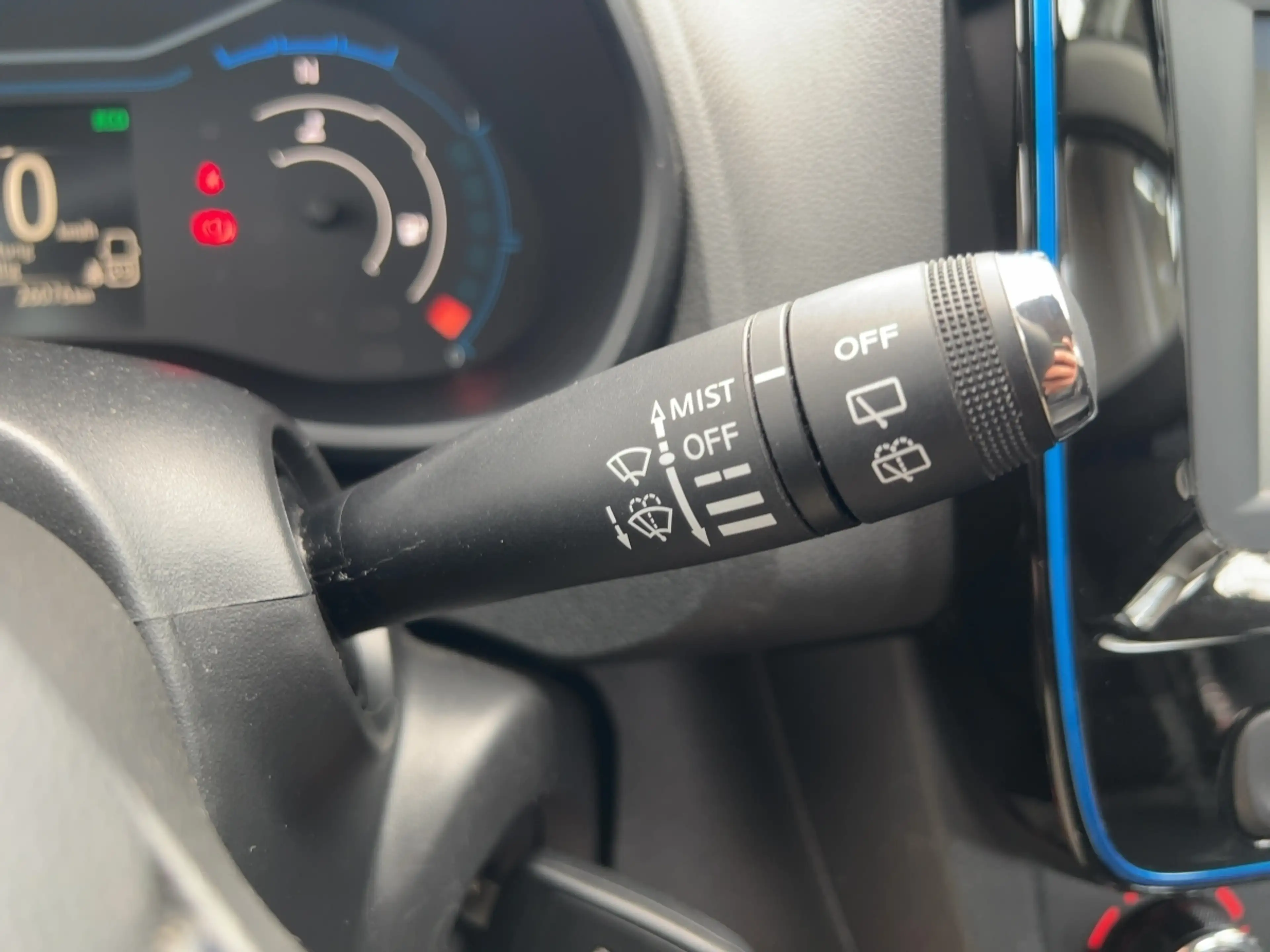 Dacia Spring Business 45 CCS — photo 19