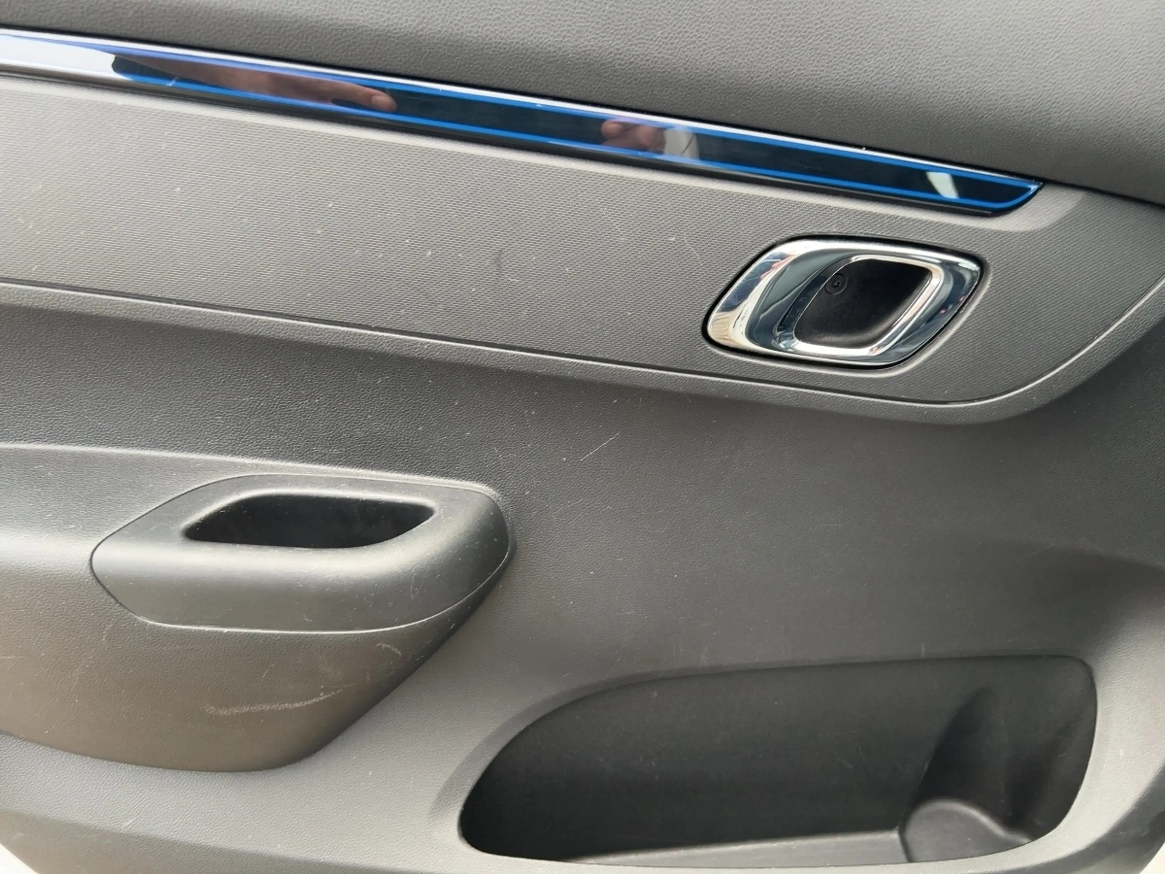 Dacia Spring Business 45 CCS — photo 13