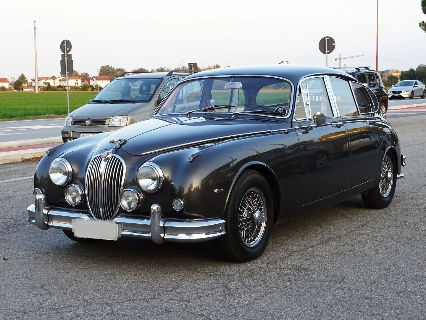 Jaguar MK II anno 1966 Grigio - 1