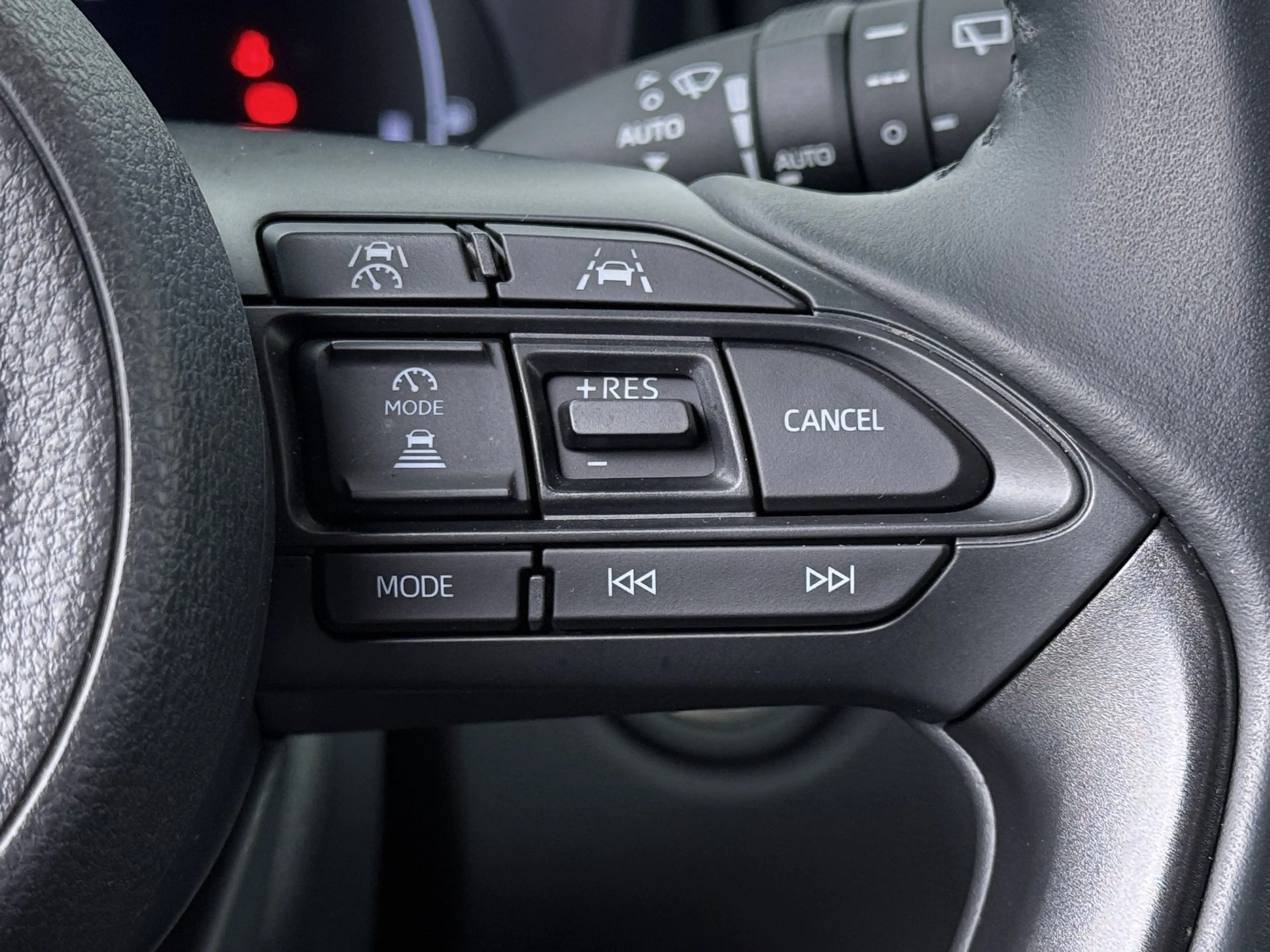 Toyota Yaris Cross 1.5 Hybrid 115 First Edition - Navigatie - Camera — photo 34