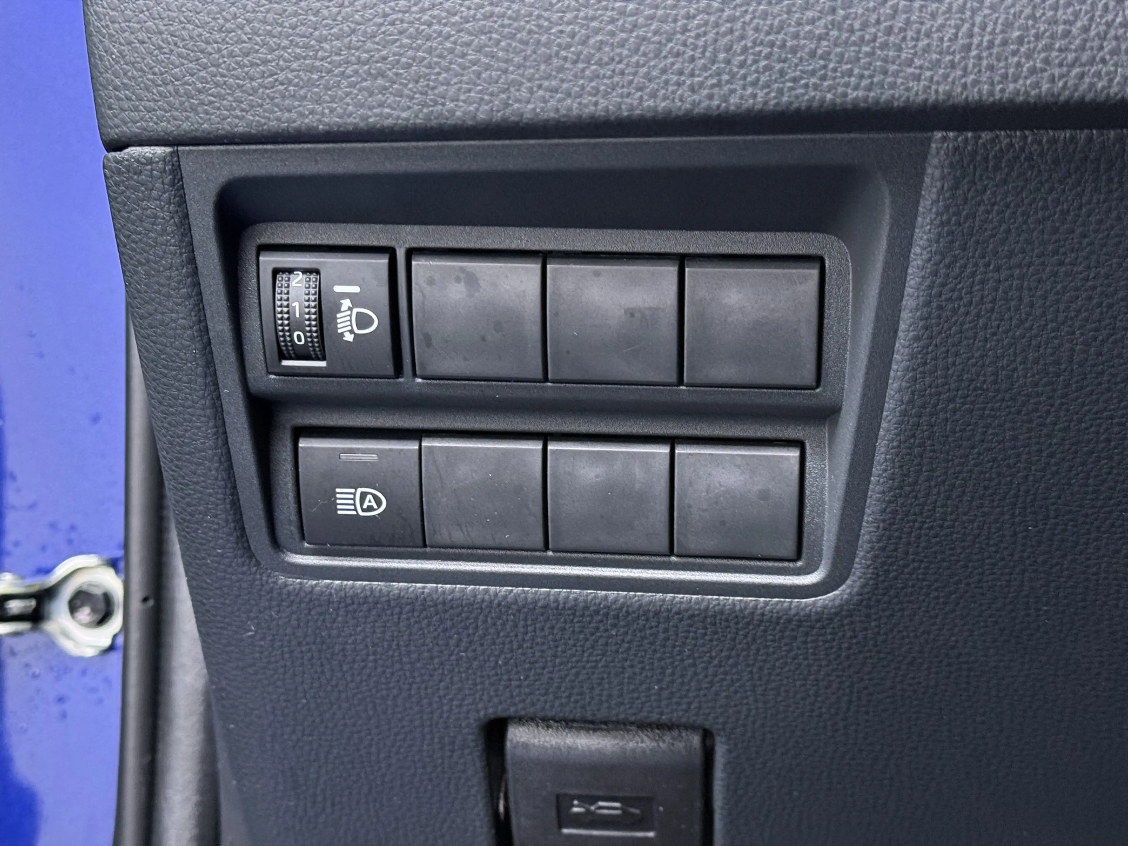 Toyota Yaris Cross 1.5 Hybrid 115 First Edition - Navigatie - Camera — photo 29
