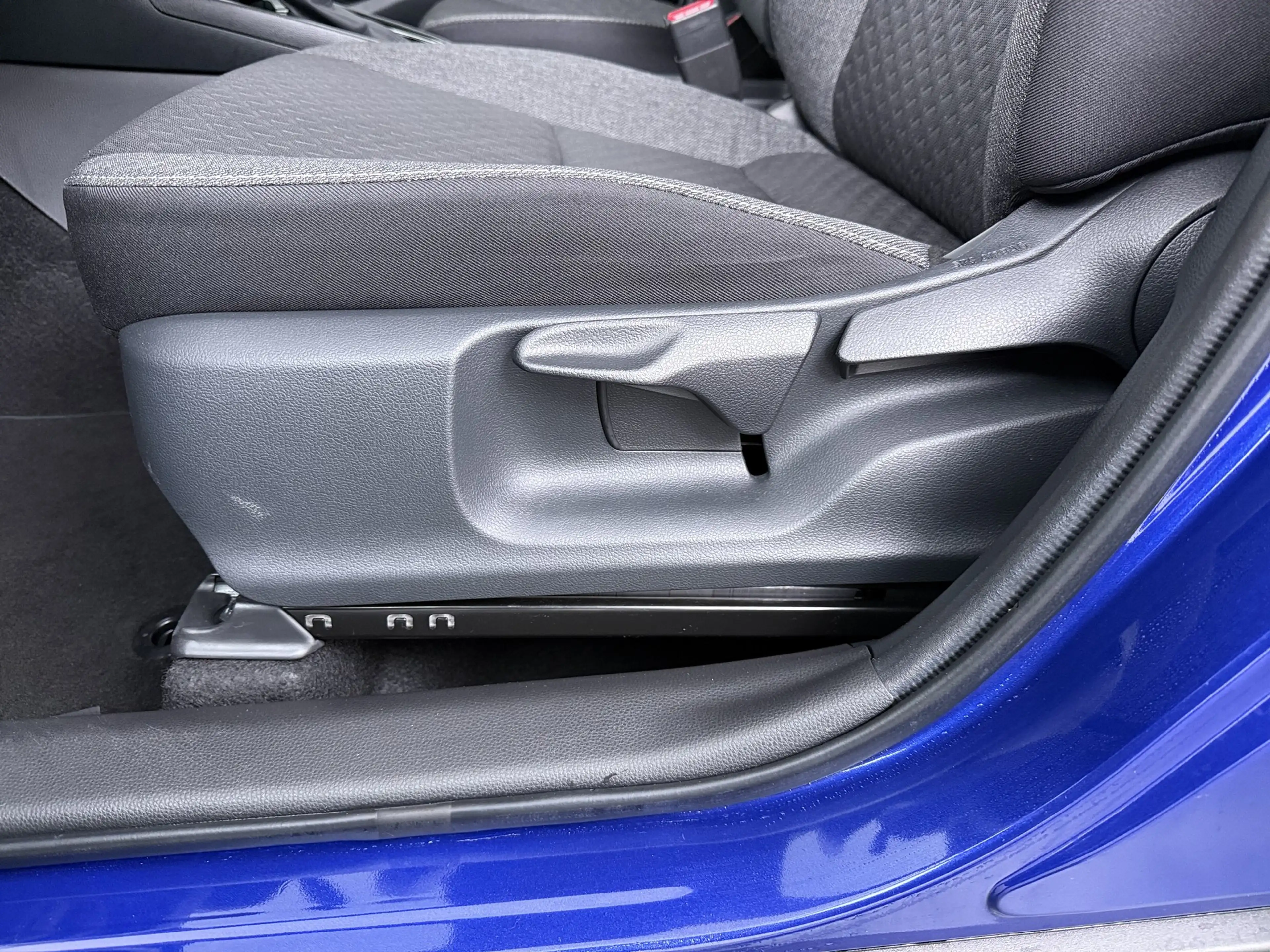 Toyota Yaris Cross 1.5 Hybrid 115 First Edition - Navigatie - Camera — photo 24