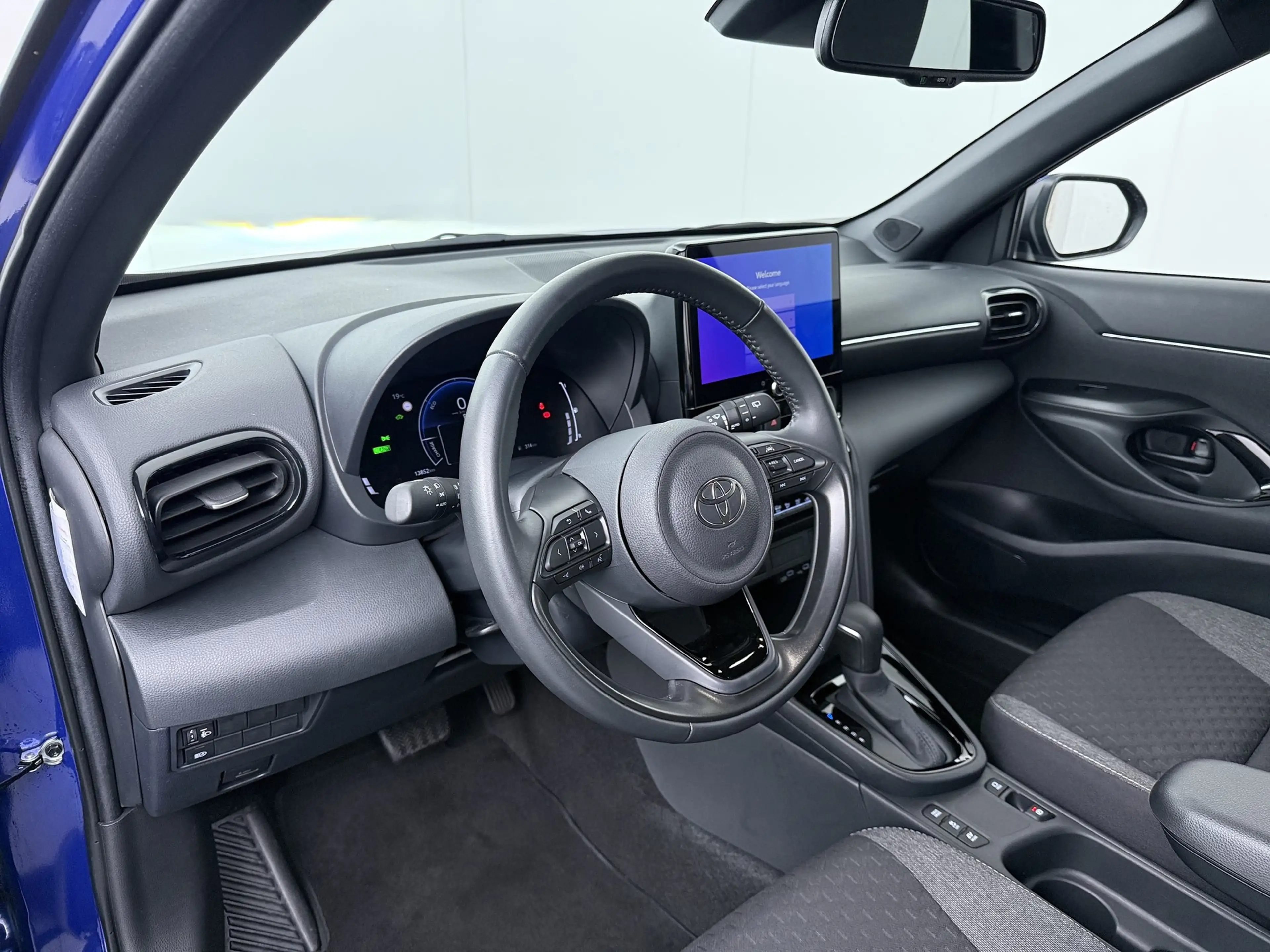 Toyota Yaris Cross 1.5 Hybrid 115 First Edition - Navigatie - Camera — photo 18