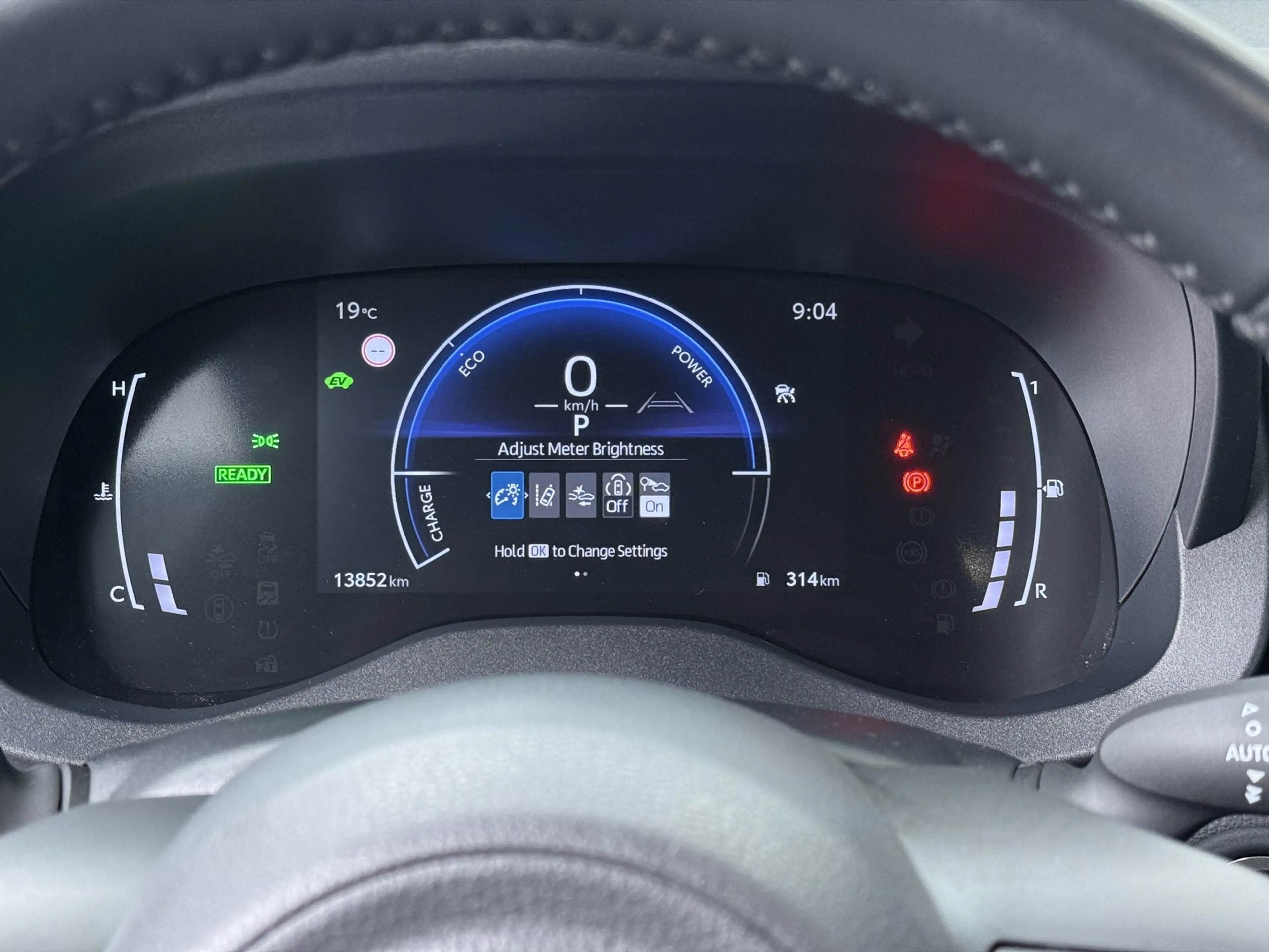 Toyota Yaris Cross 1.5 Hybrid 115 First Edition - Navigatie - Camera — photo 30