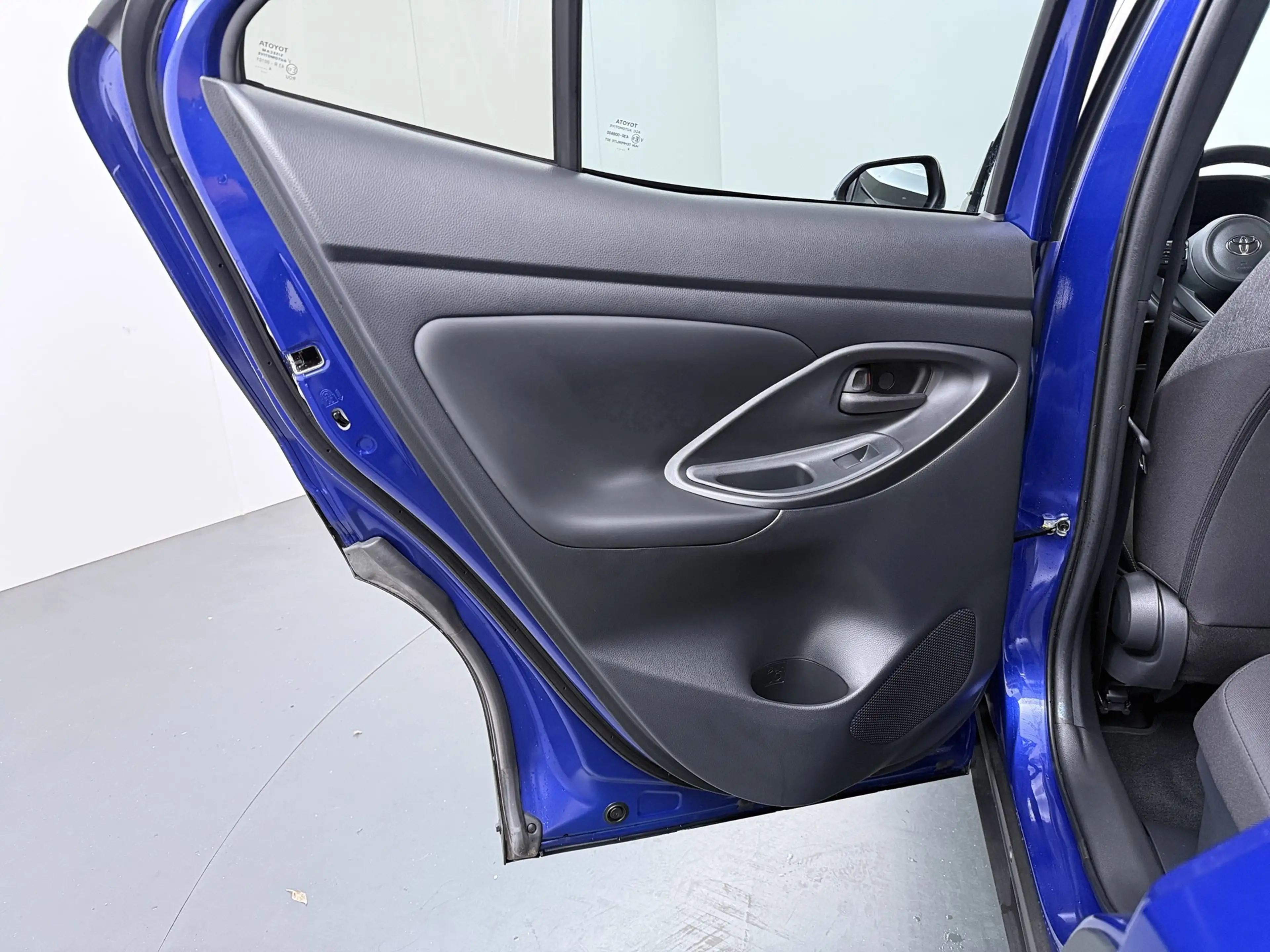 Toyota Yaris Cross 1.5 Hybrid 115 First Edition - Navigatie - Camera — photo 42