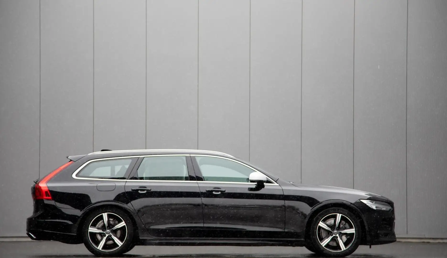 Volvo V90 2.0 T4 Business Sport 190PK|H/K Audio|Leer|Trekhaa Noir - 1