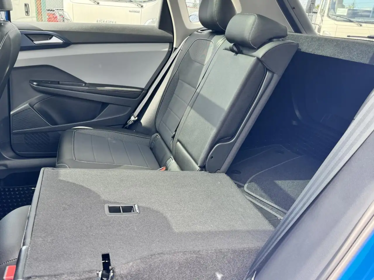 Volkswagen Taos снимка Volkswagen Taos