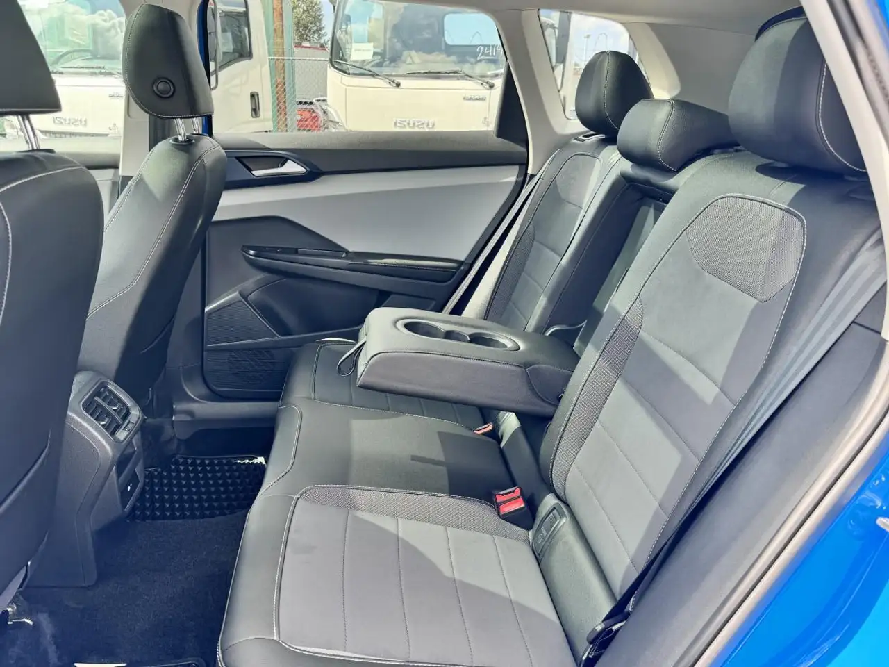 Volkswagen Taos снимка Volkswagen Taos
