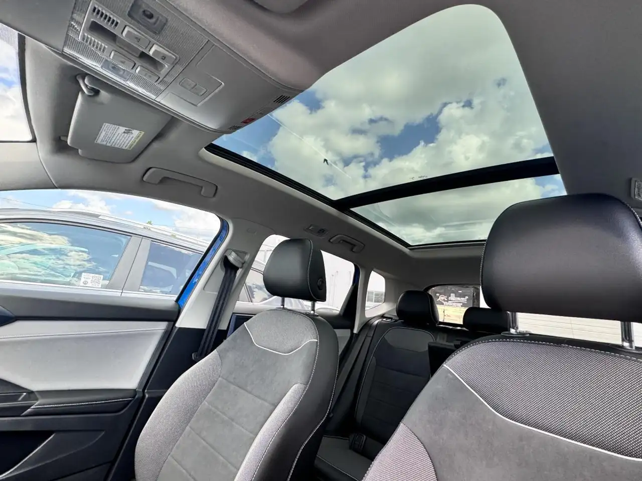 Volkswagen Taos снимка Volkswagen Taos