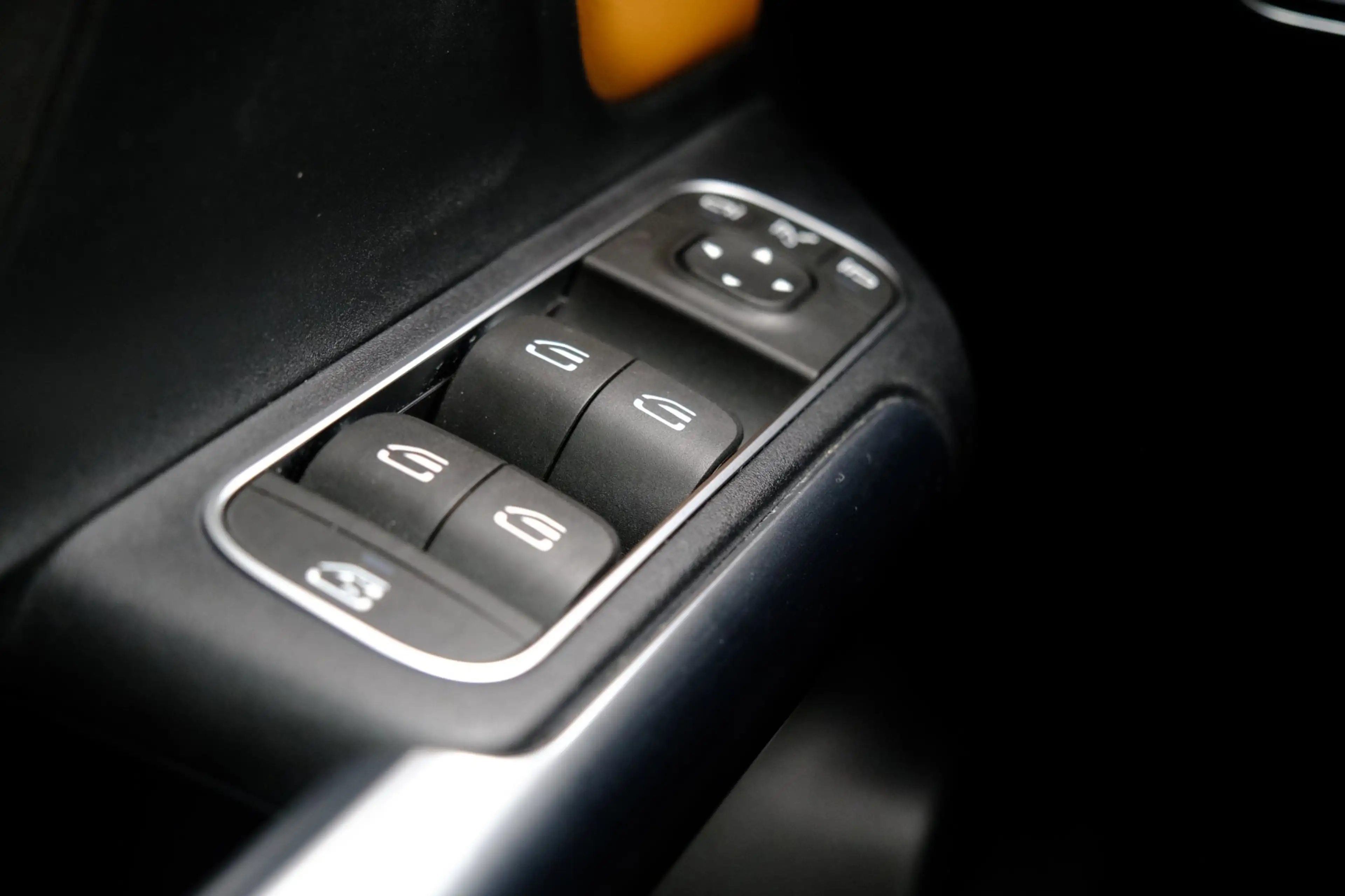 Mercedes-Benz B 180 Launch Edition Aut. 1e eig.|Pano|Clima|Leer|Cam|PD — photo 22