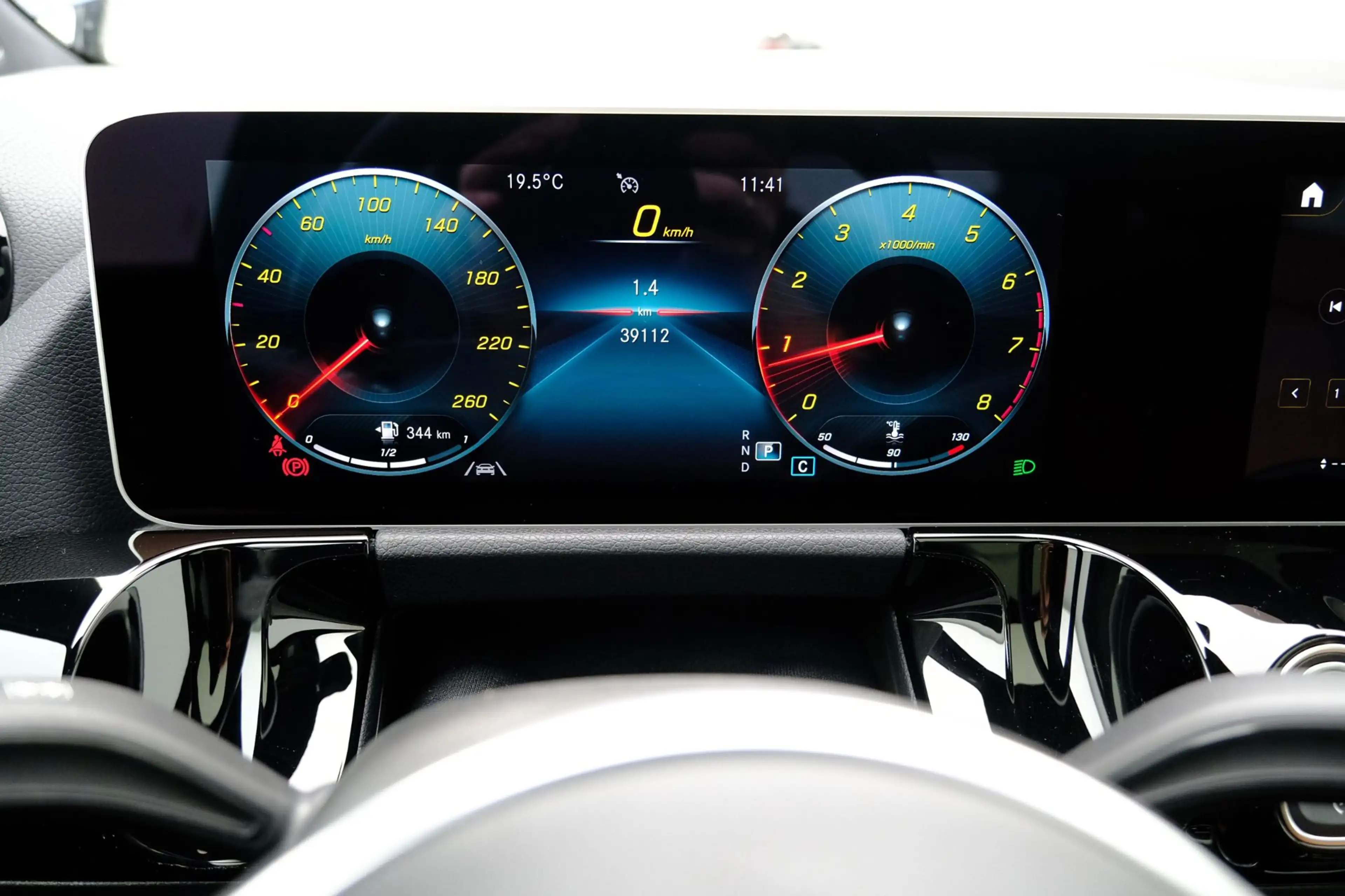 Mercedes-Benz B 180 Launch Edition Aut. 1e eig.|Pano|Clima|Leer|Cam|PD — photo 6