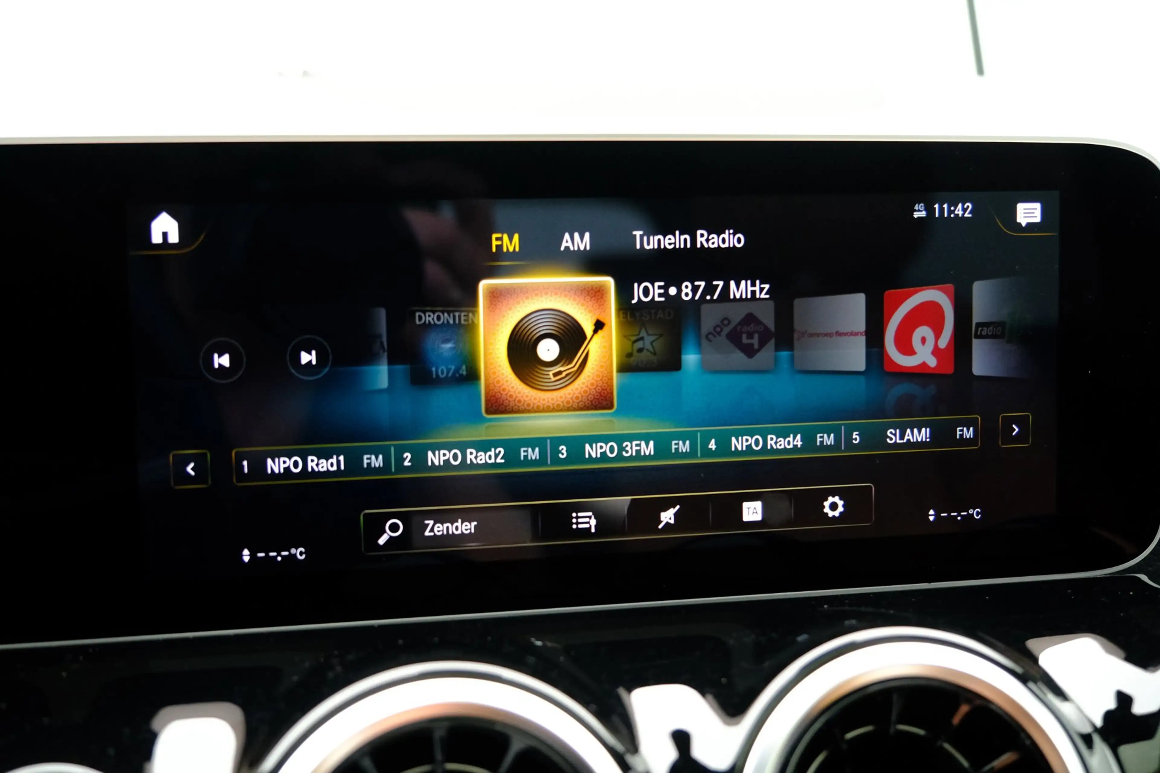 Mercedes-Benz B 180 Launch Edition Aut. 1e eig.|Pano|Clima|Leer|Cam|PD — photo 15