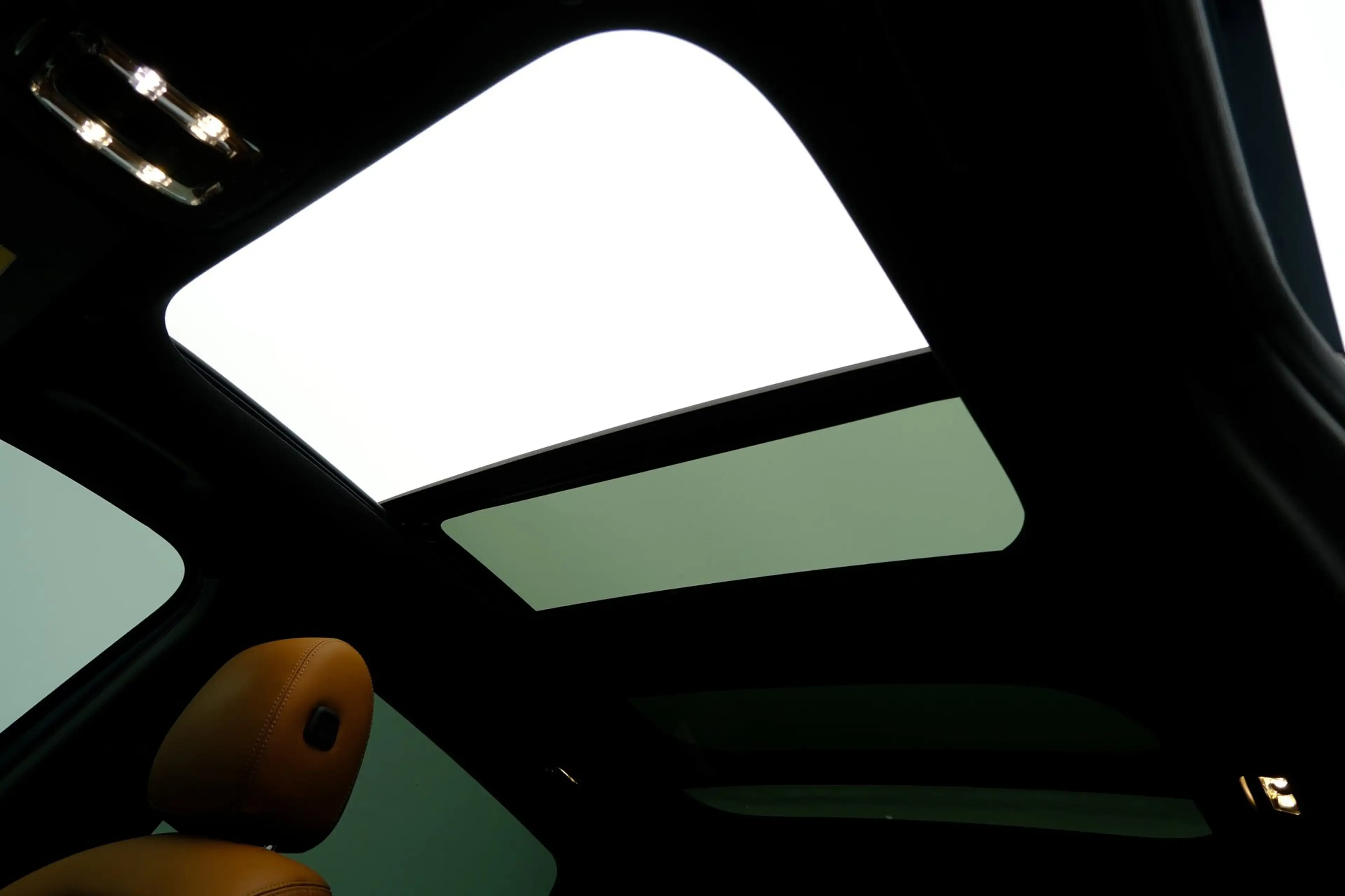 Mercedes-Benz B 180 Launch Edition Aut. 1e eig.|Pano|Clima|Leer|Cam|PD — photo 27