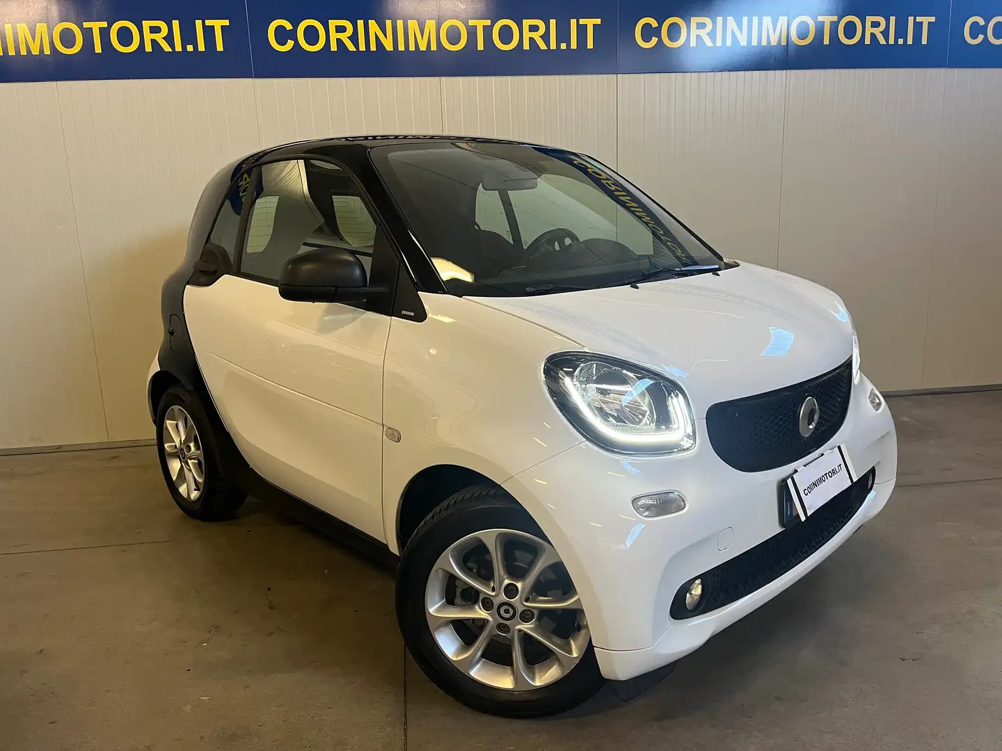 smart forTwo Fortwo 1.0 Passion 71cv twinamic my18 Bianco - 1