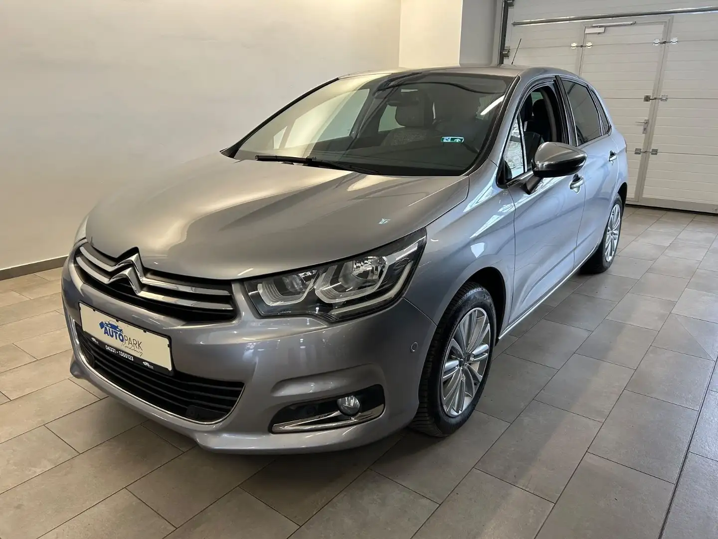 Citroen C4 Lim. Selection Szürke - 1