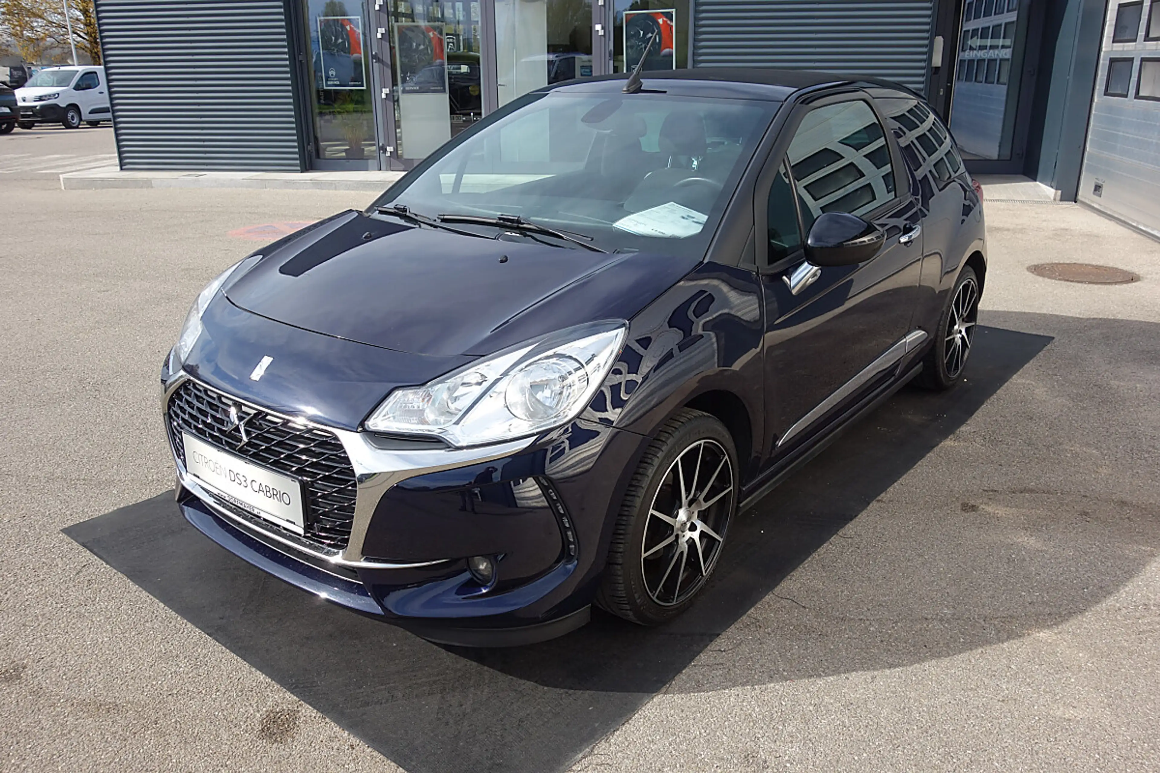 DS Automobiles DS 3 DS3 Cabrio PureTech 130 S&S Sport Chic — photo 3