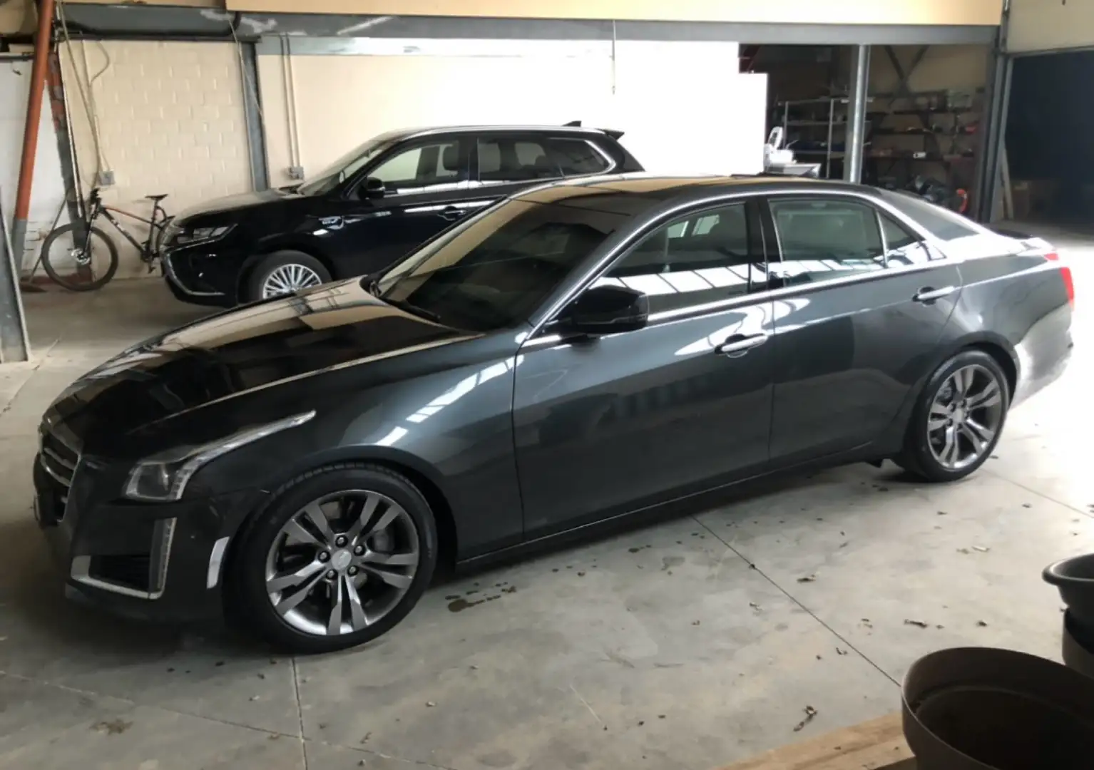 Cadillac CTS 2.0T RWD AT8 Performance Gris - 1