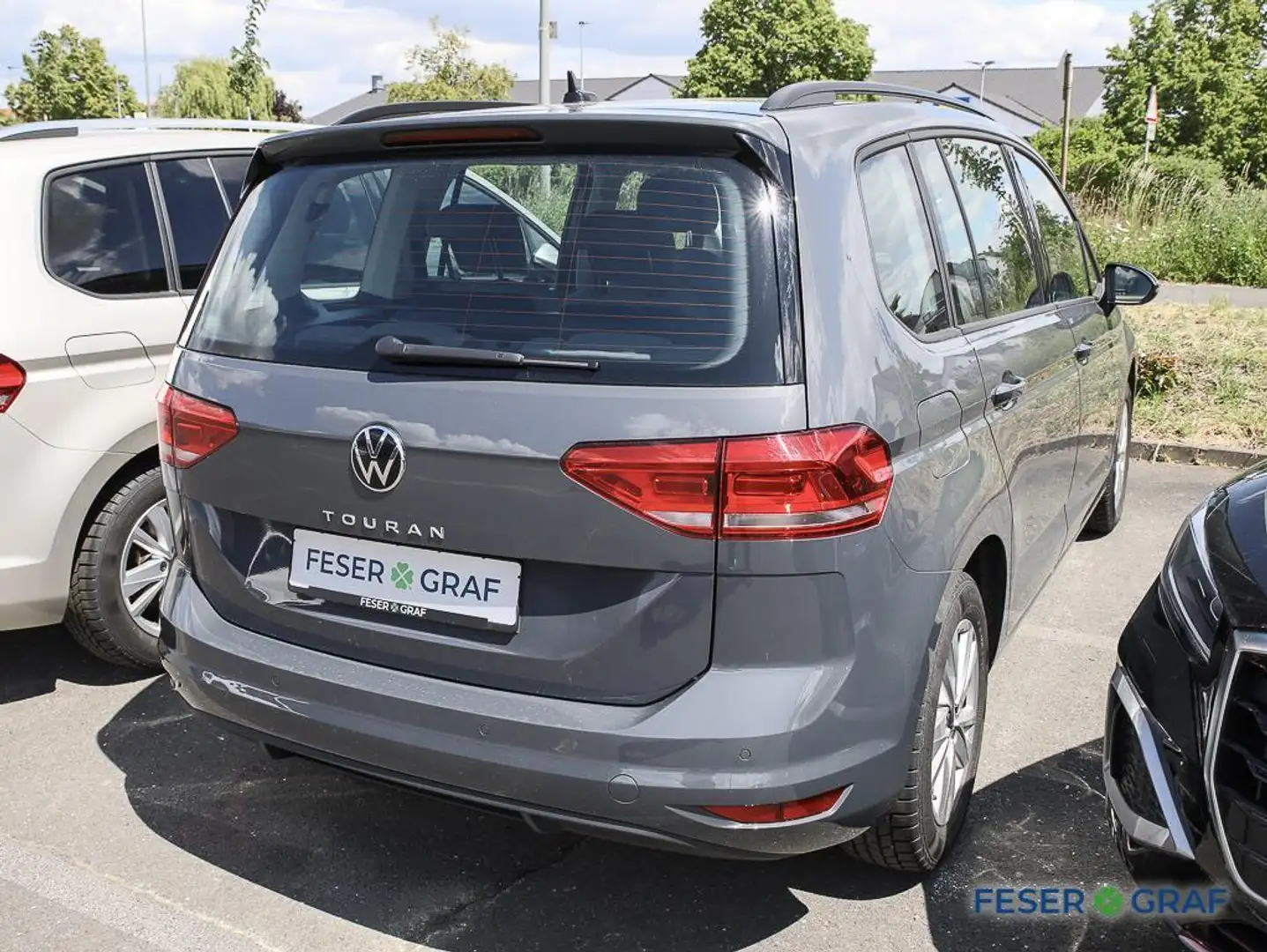 Volkswagen Touran Comfortline 1.5 TSI Navi SiHz DigiCockpit 7-Sitzer Grau - 2