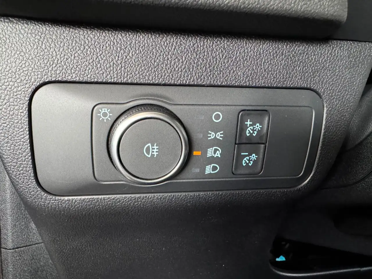 Ford Kuga FHEV ST-Line MAXTRIX LED 15