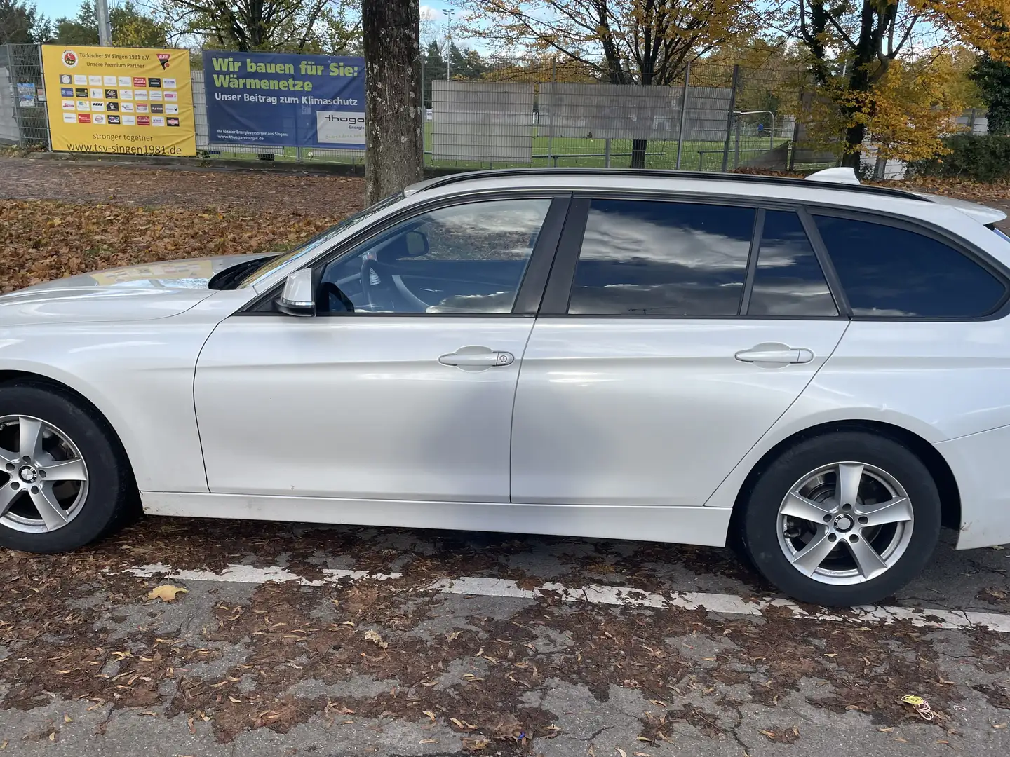 BMW 318 318d Aut. Luxury Line - 1