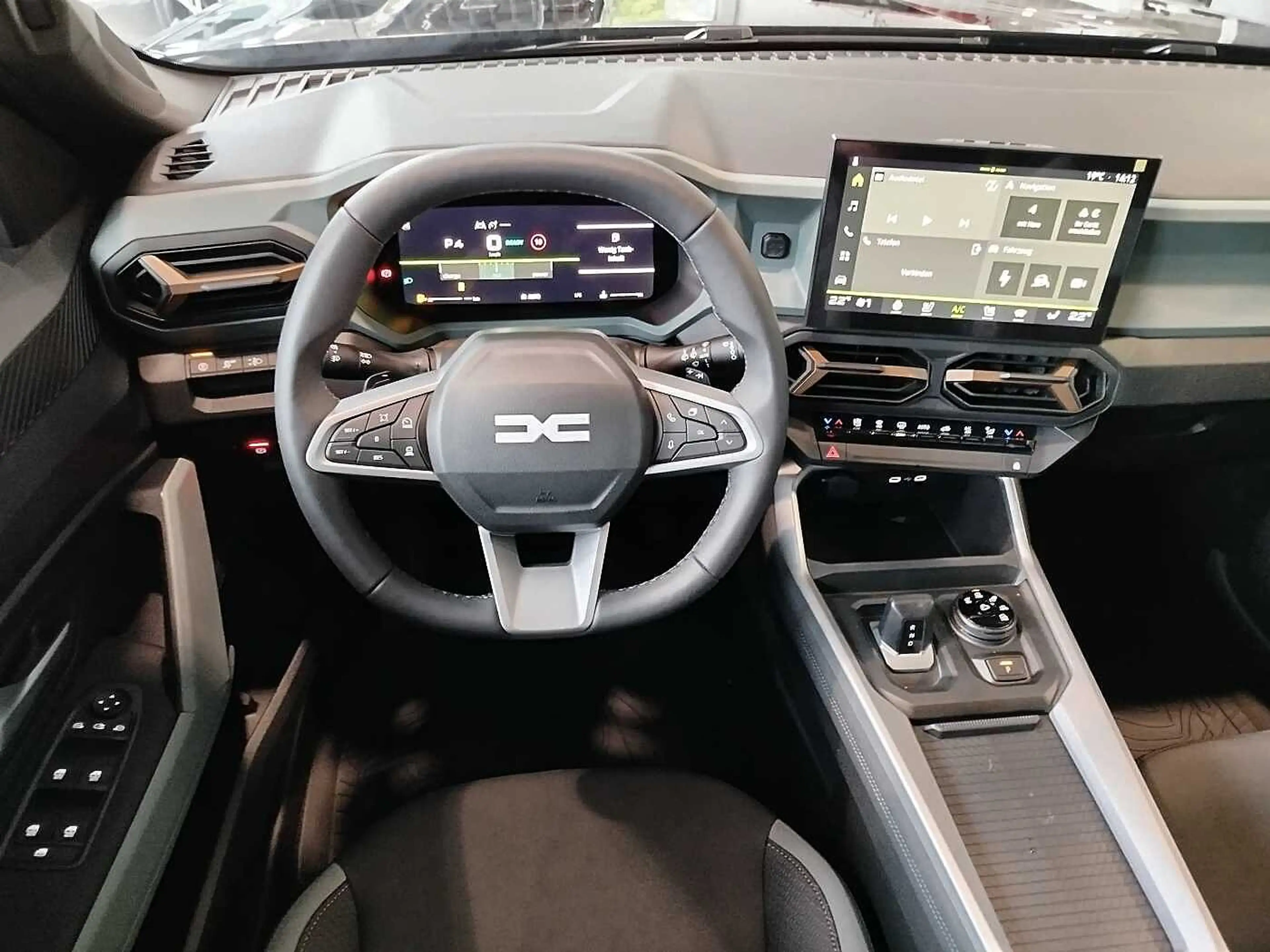 Dacia Bigster Hybrid-G 150 4x4 Extreme WINTER+/CITYPAKET/ELEKTR. — photo 12