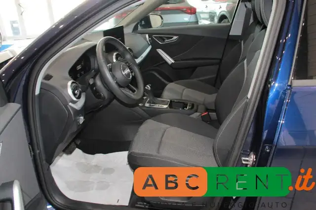 Audi Q2 view 9