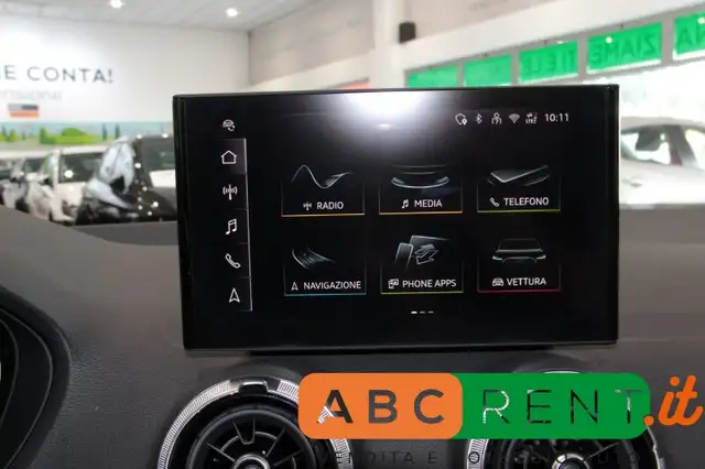 Audi Q2 view 14