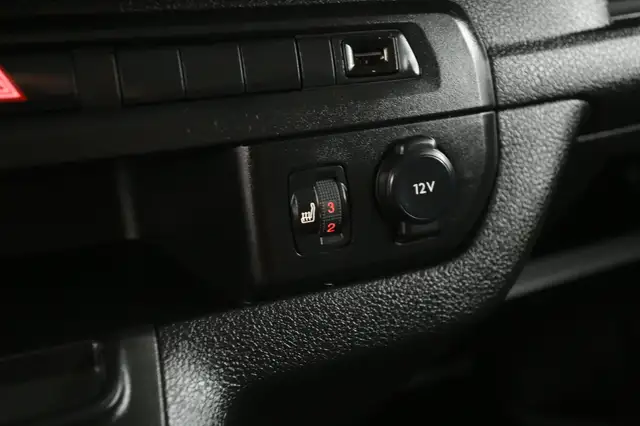 Peugeot E-Expert view 24