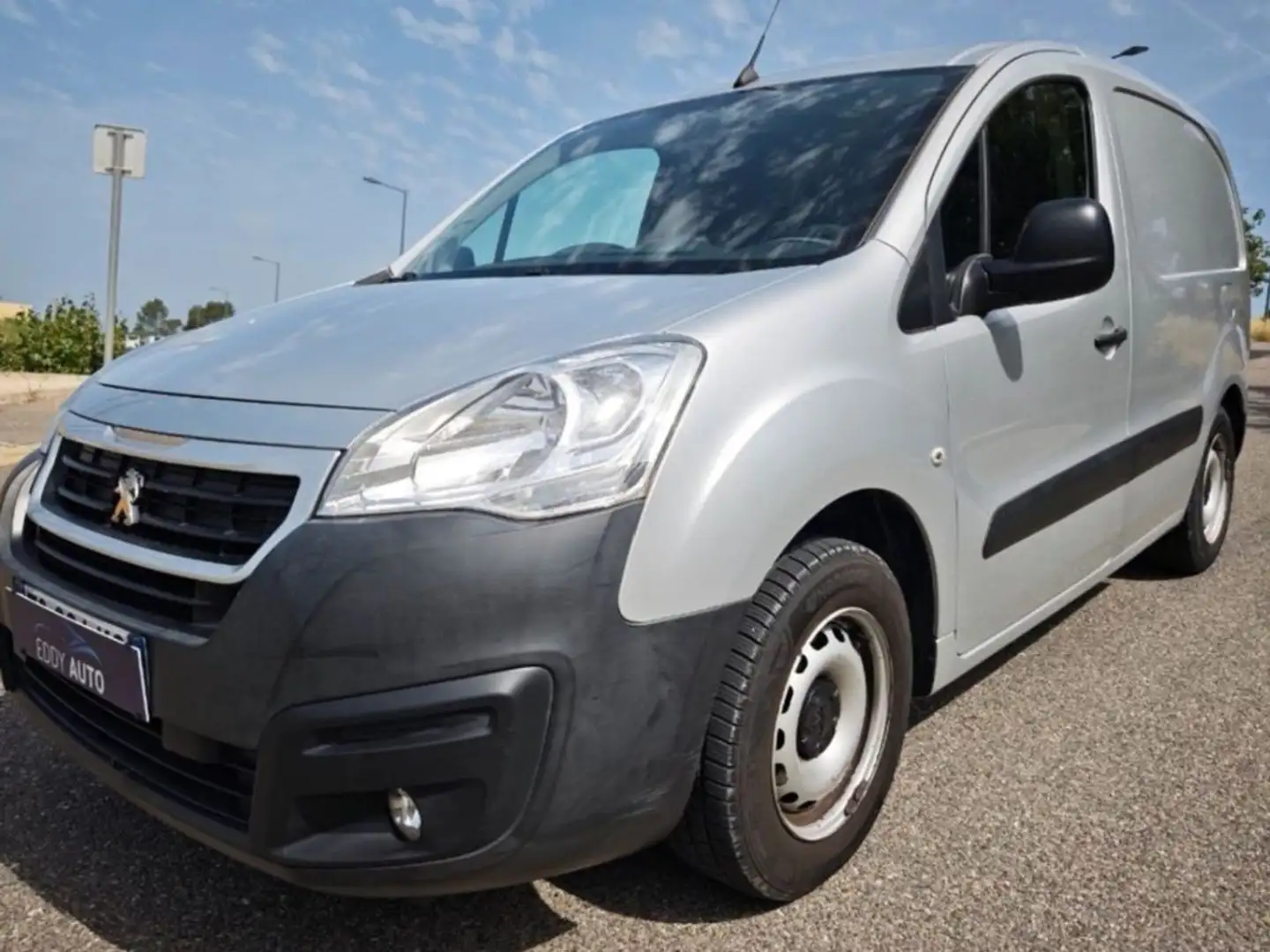 Peugeot Partner 1.6 e-HDI Gris - 1