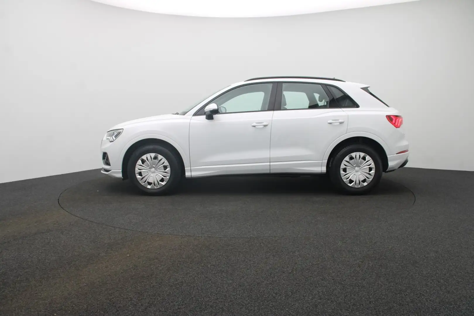 Audi Q3 35 TFSI . Virt.Cockpit LED Navi ACC AHK Weiß - 2