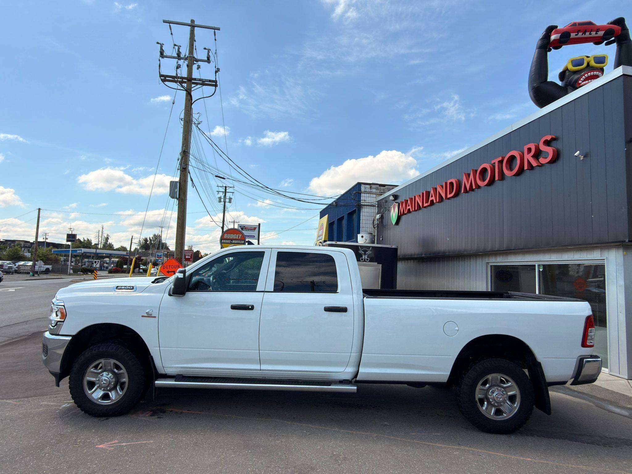2023 RAM 2500 — view 8