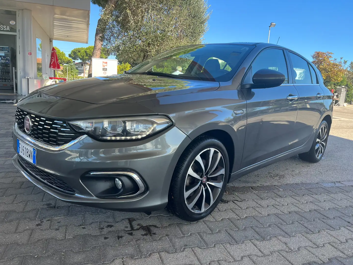Fiat Tipo Tipo 5 porte II 2016 5p 1.4 tjt Lounge Gpl 120cv - 1