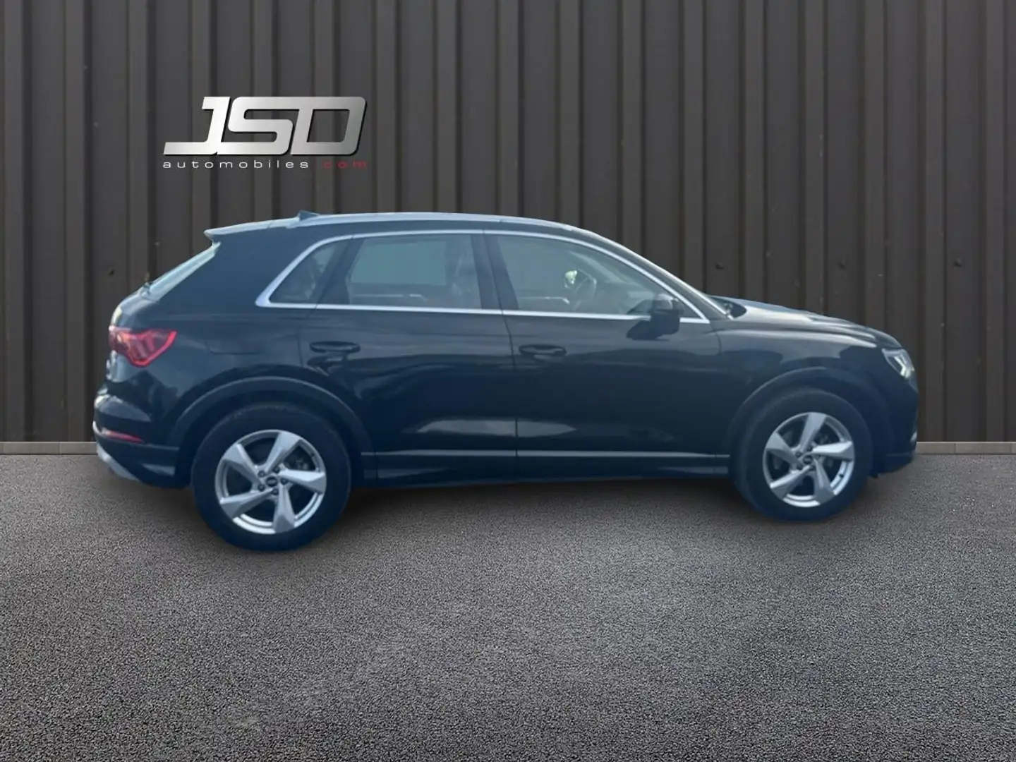 Audi Q3 35 TFSI 150 ch S tronic 7 Design Luxe Noir - 2