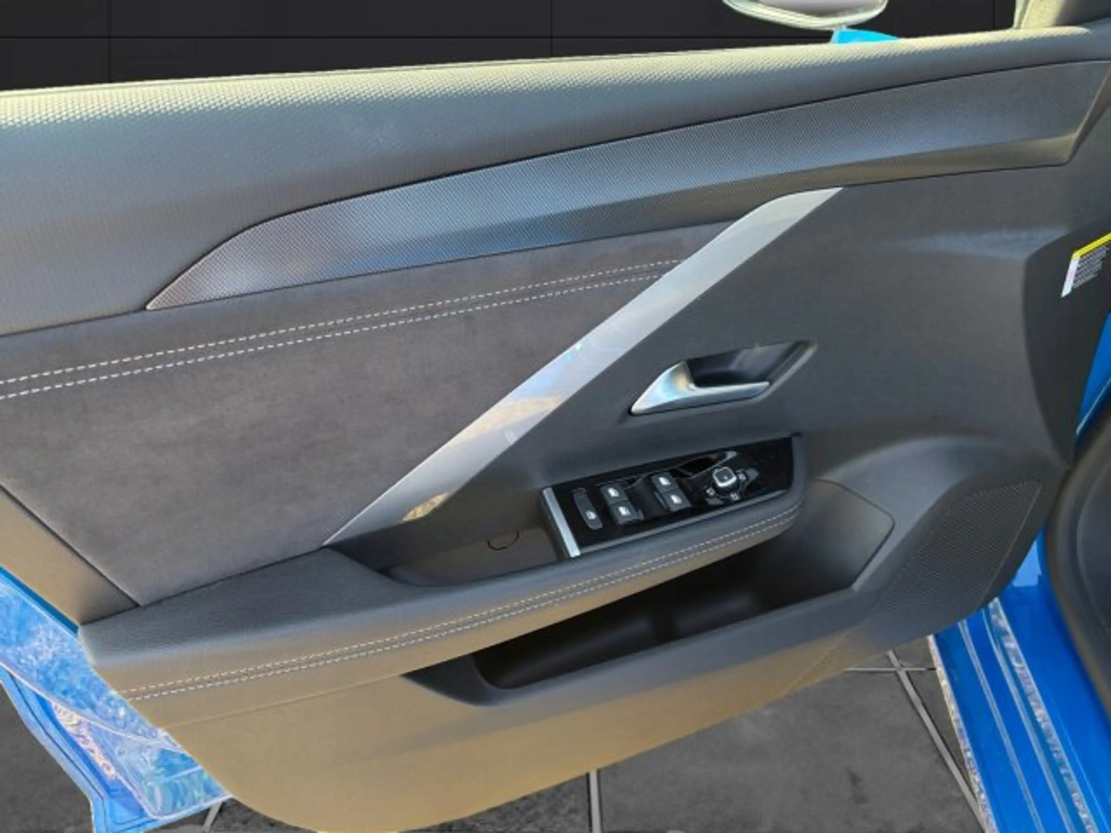 Opel Astra L 1.2 Turbo Ultimate-Paket Automatik Alcantara (SI 130) — photo 7