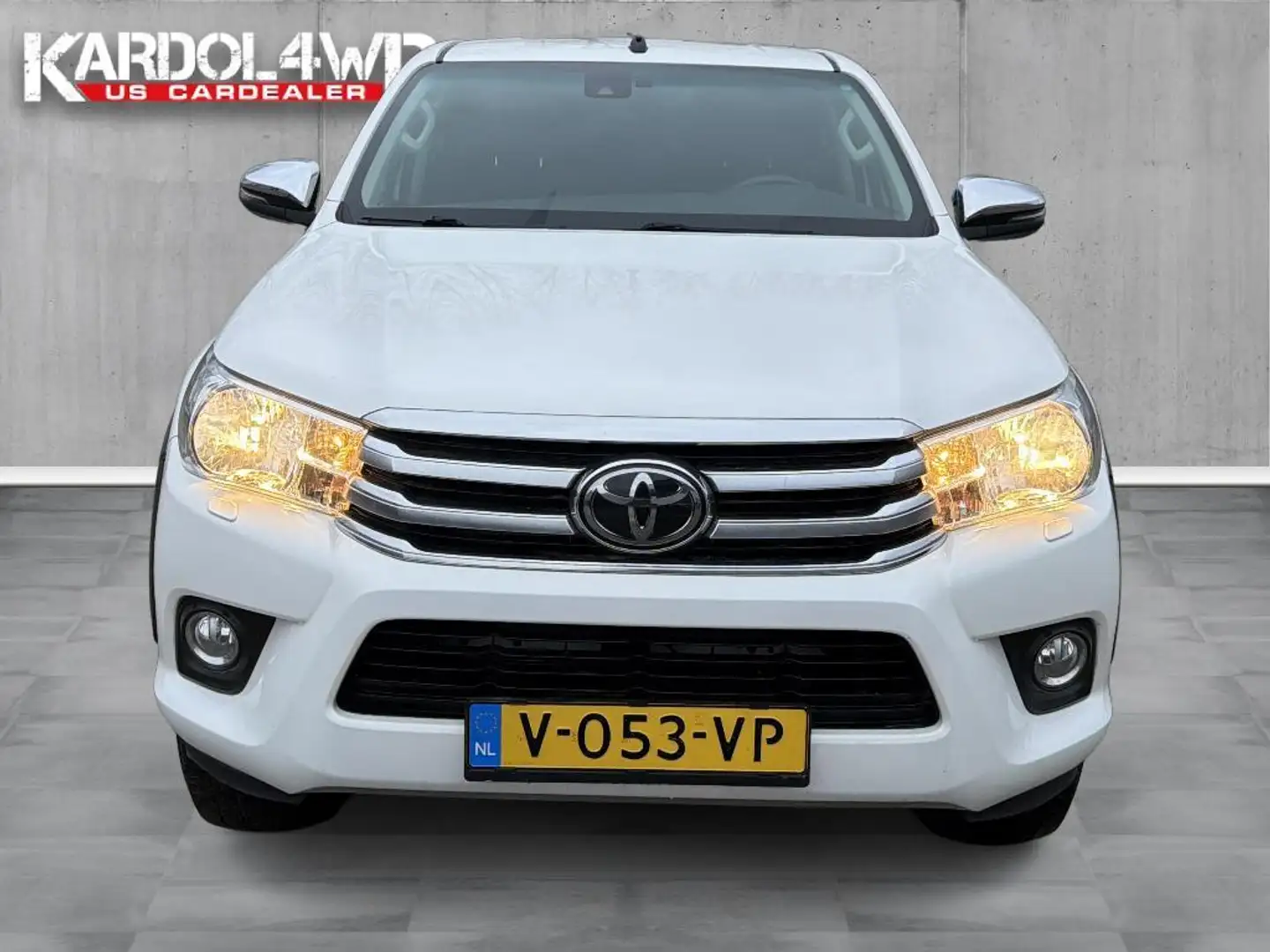 Toyota Hilux 2.4 D-4D-F Double Cab Professional | BE trekker | - 2