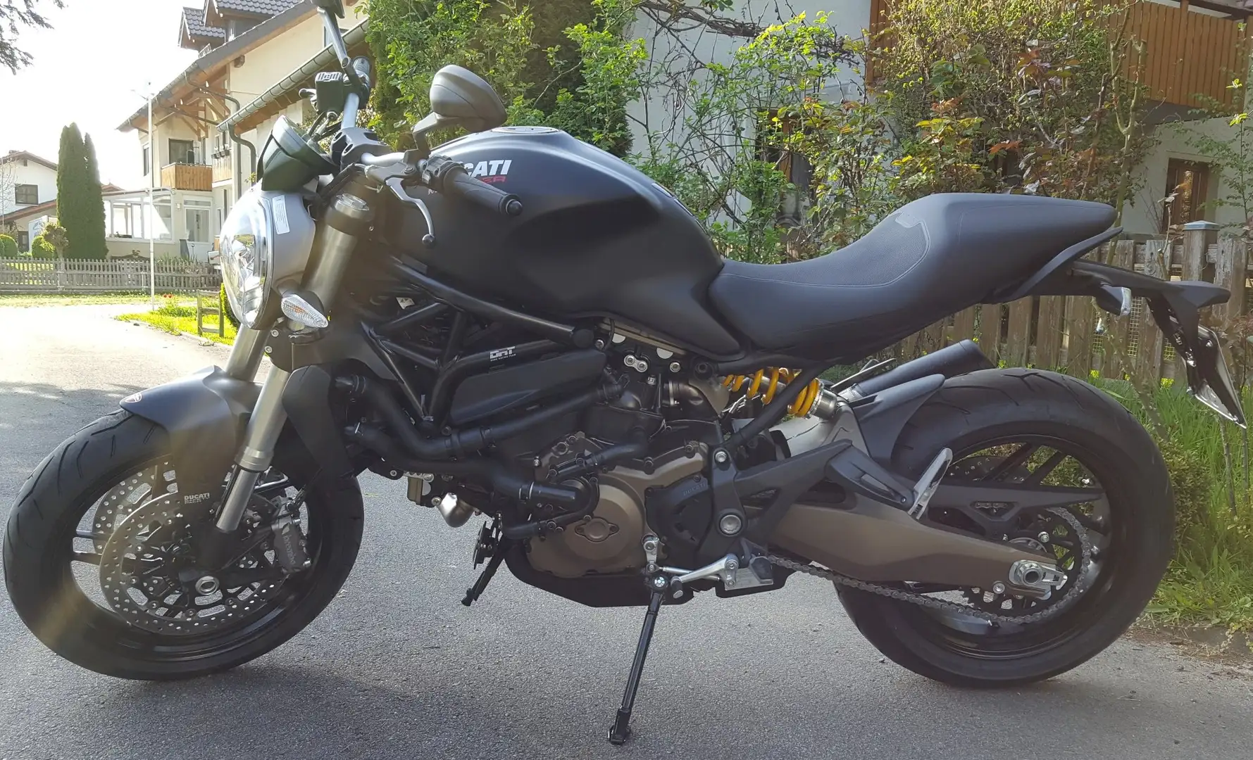 Ducati Monster 821 Negru - 1