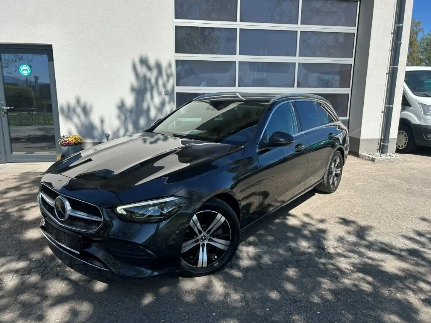 Mercedes-Benz C 220 d T 4Matic Aut*NAVI*ACC* Grau - 1