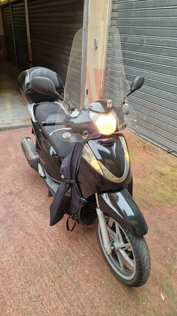 Honda SH 300 Negro - 2