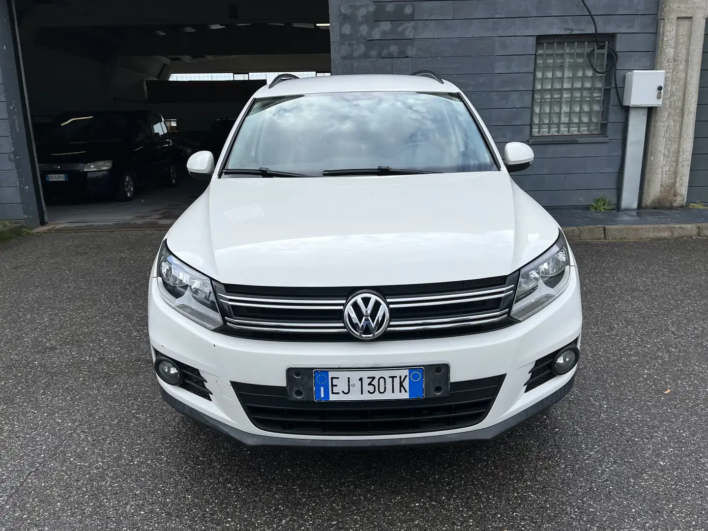 Volkswagen Tiguan 2.0 tdi bm Trend&Fun 110cv Bianco - 2