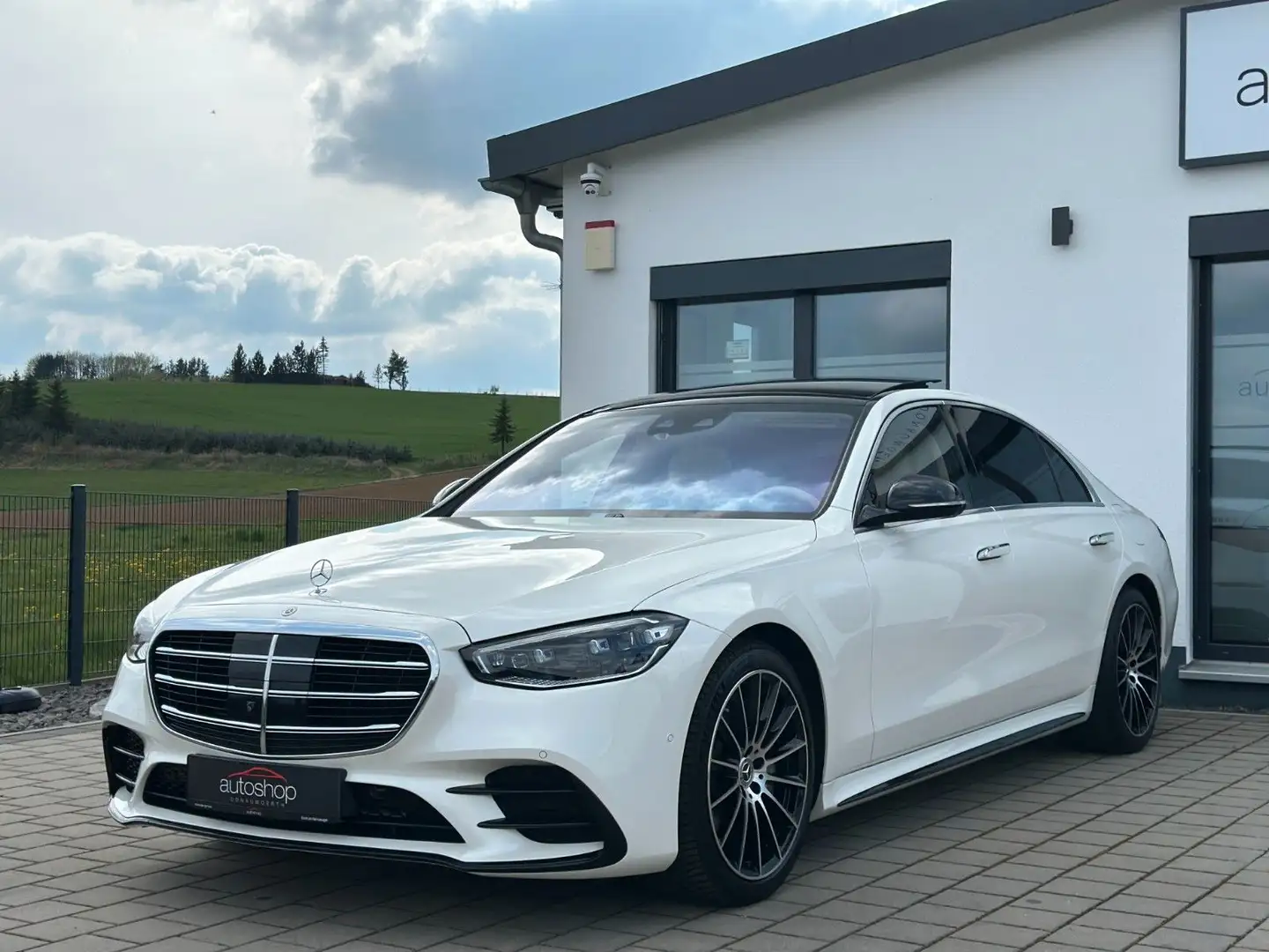 Mercedes-Benz S 580 e Long/Pano/Luft/Chauffeur/Burmester/360° Alb - 1