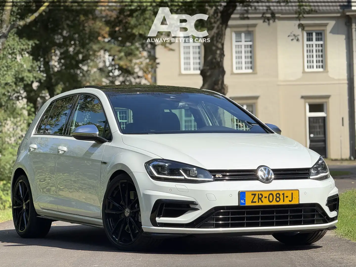 Volkswagen Golf 2.0 TSI 4Motion R Akrapovic Dynaudio Weiß - 1