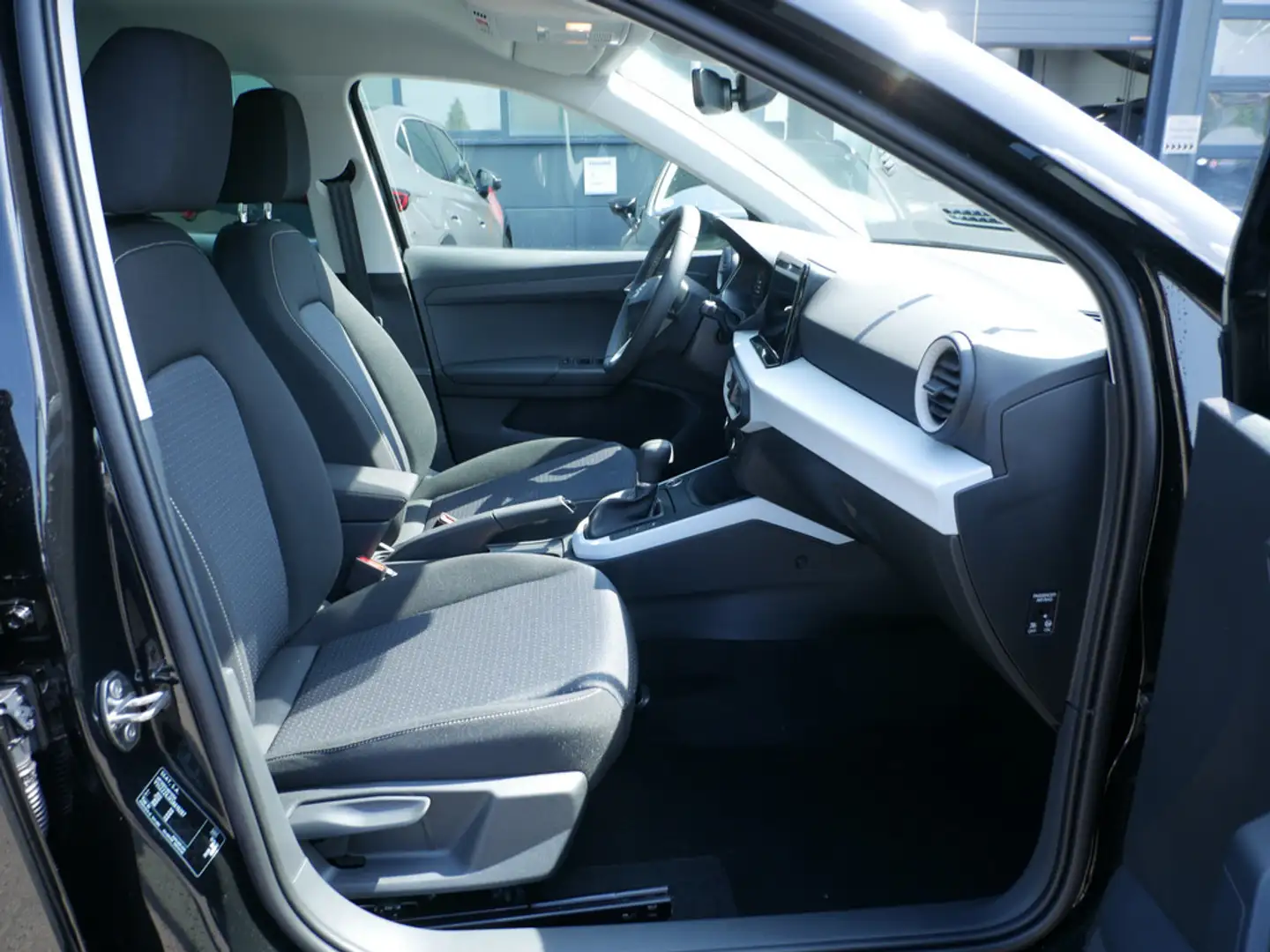 SEAT Arona Road Edition 1.0 TSI - KAMERA NAVI ACC LED *SN737* Schwarz - 2