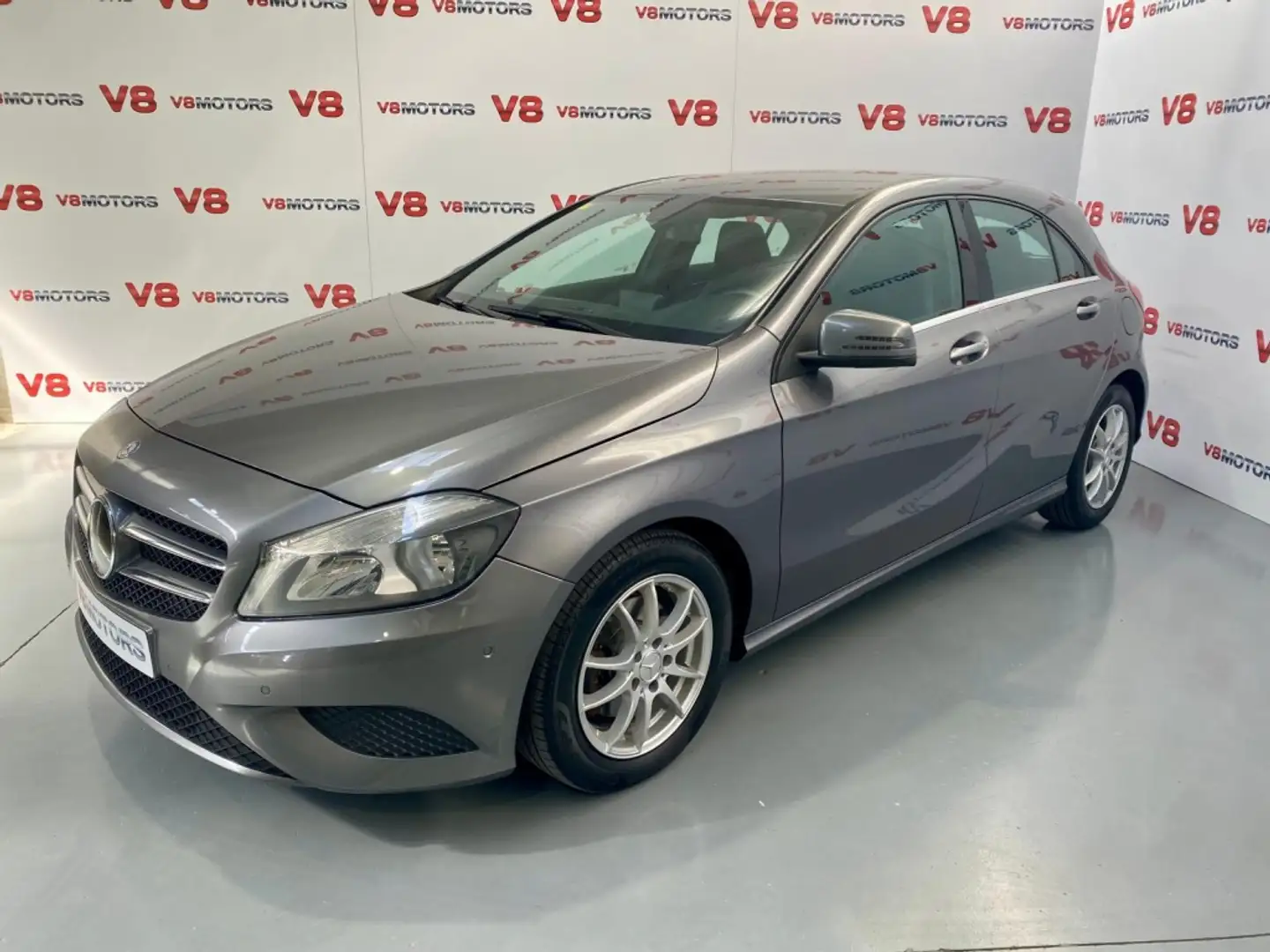 Mercedes-Benz A 180 Grau - 1