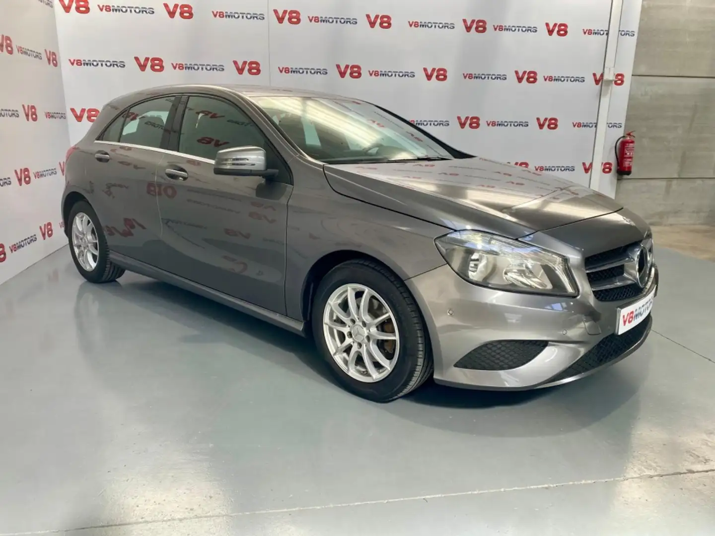 Mercedes-Benz A 180 Grau - 2