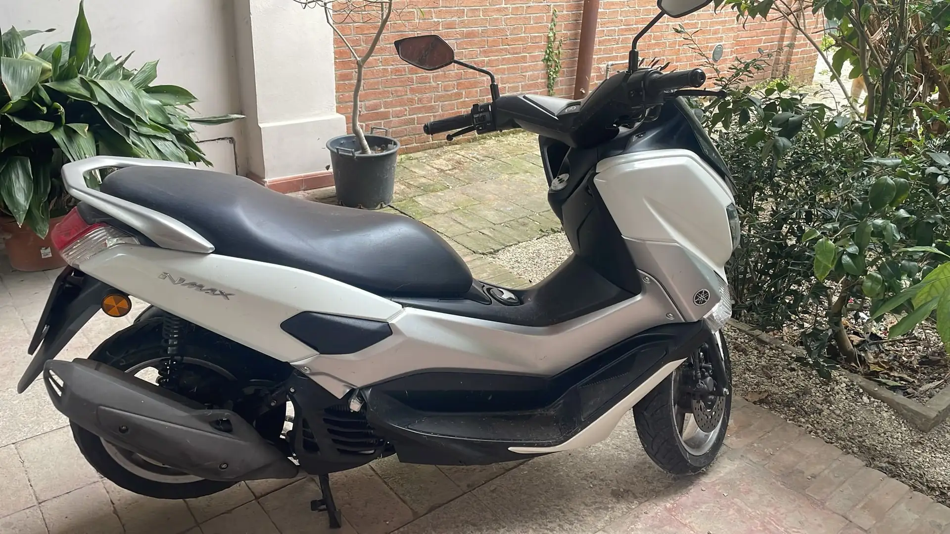 Yamaha NMAX 125 Білий - 1