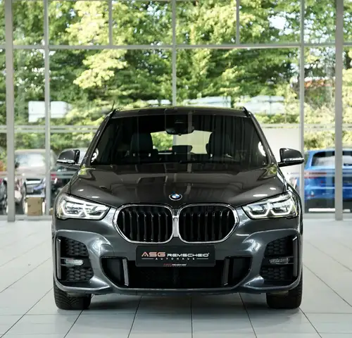 BMW X1 view 4
