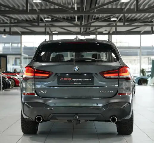 BMW X1 view 9